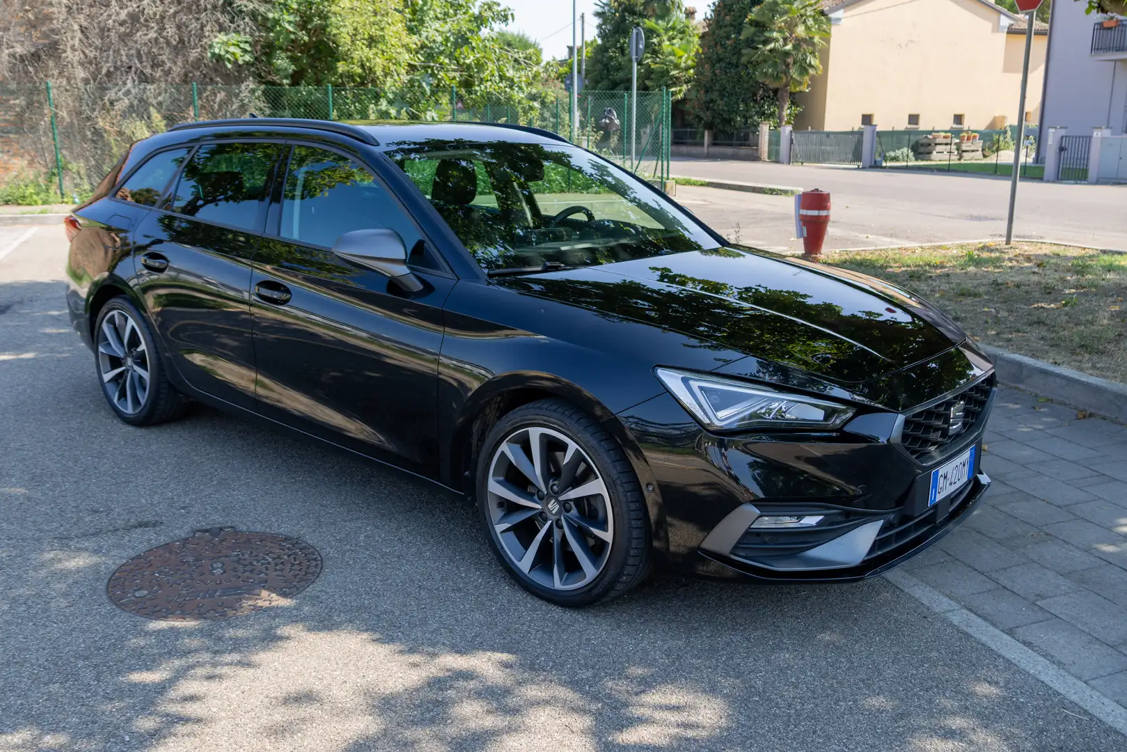 SEAT Leon ST 2.0 tdi FR 150cv dsg - 1