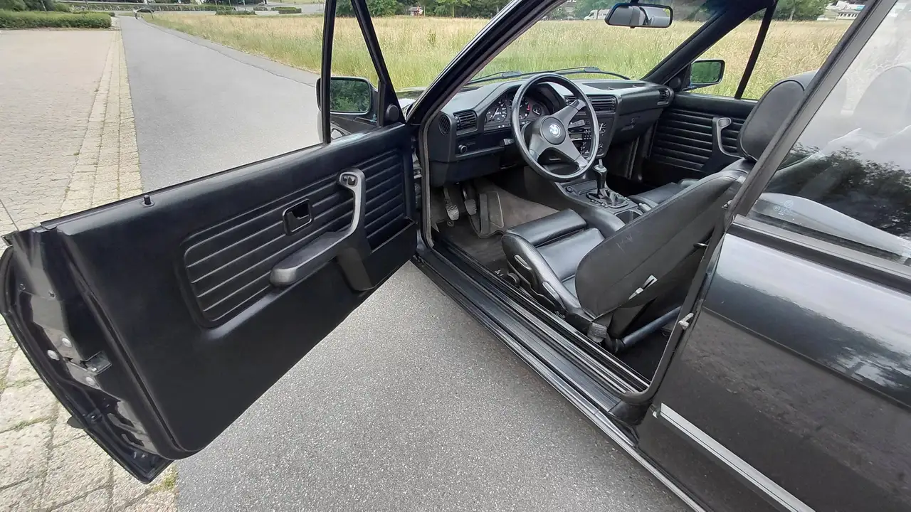 BMW 320 i Cabrio E30 shadowline VFL, H-Zulass., Note 2+, foto 11