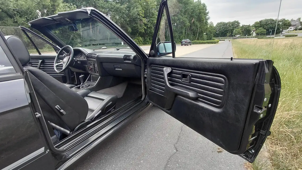 BMW 320 i Cabrio E30 shadowline VFL, H-Zulass., Note 2+, foto 12