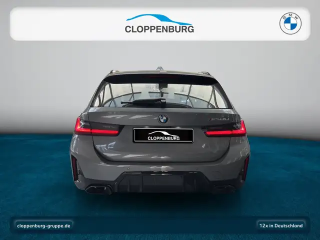 BMW 3 Series view 4