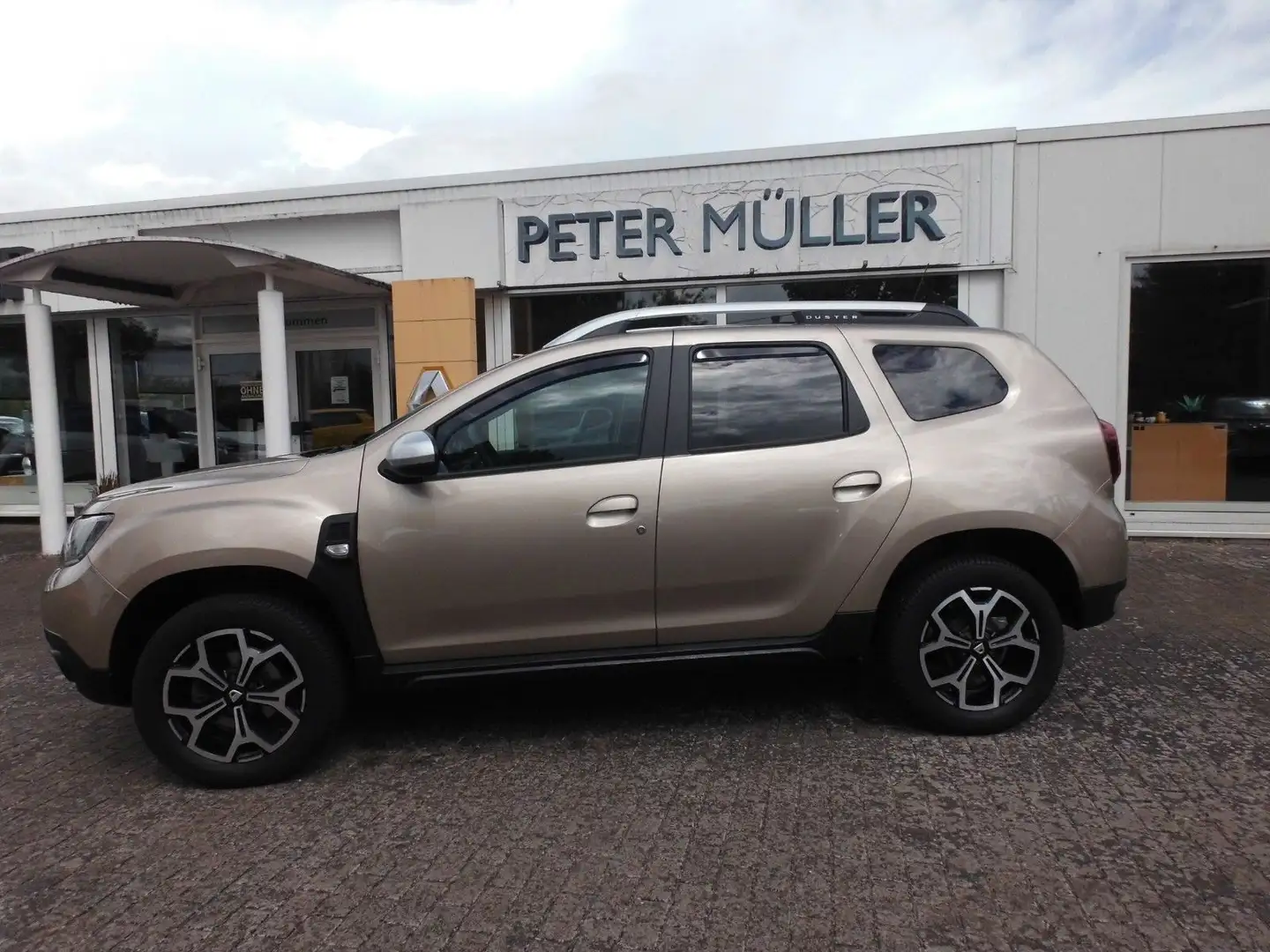 Dacia Duster II Prestige *in KYRITZ 033971-870887* Beige - 2