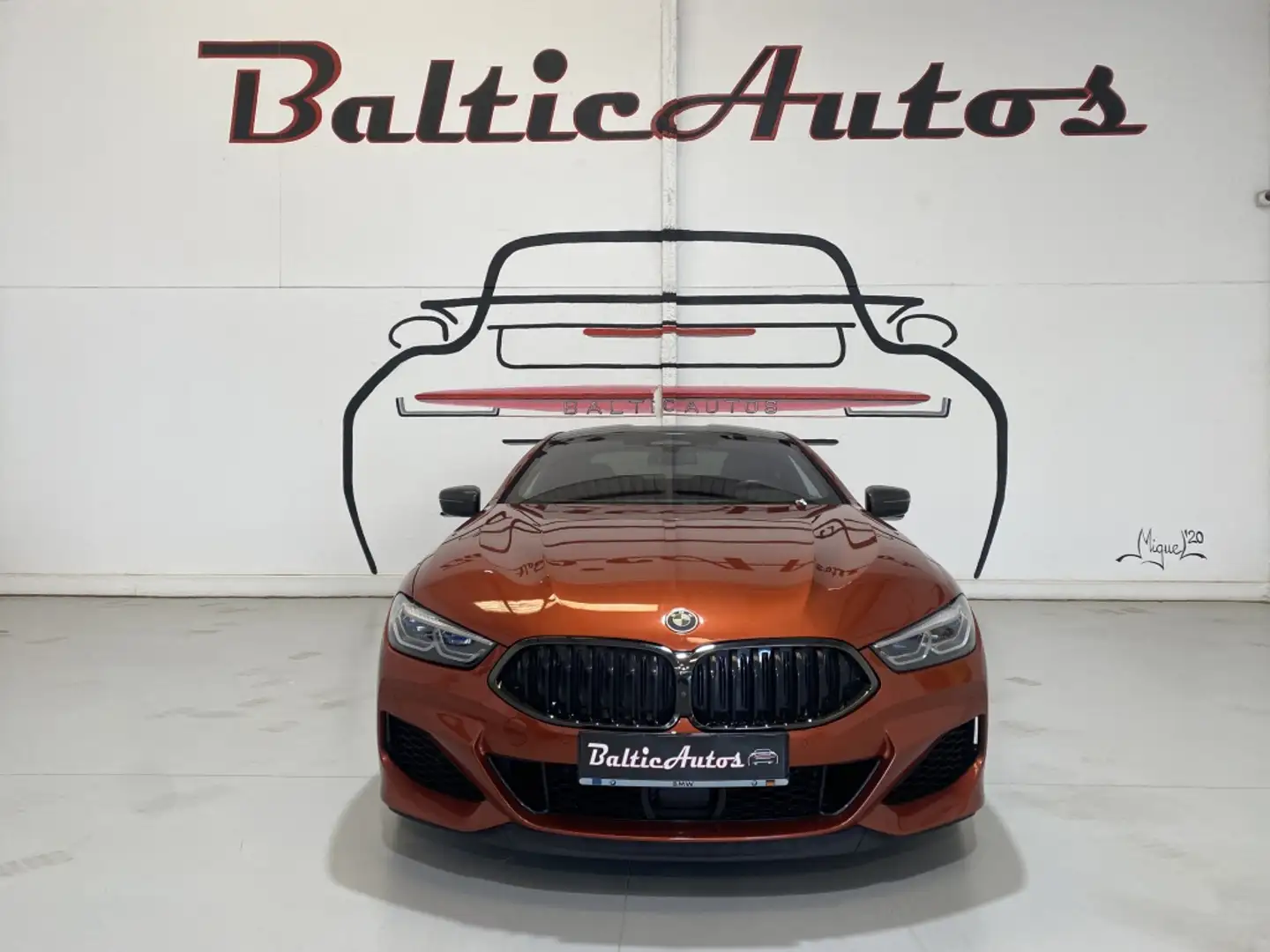 BMW M850 M850i Coupé xDrive Violett - 2