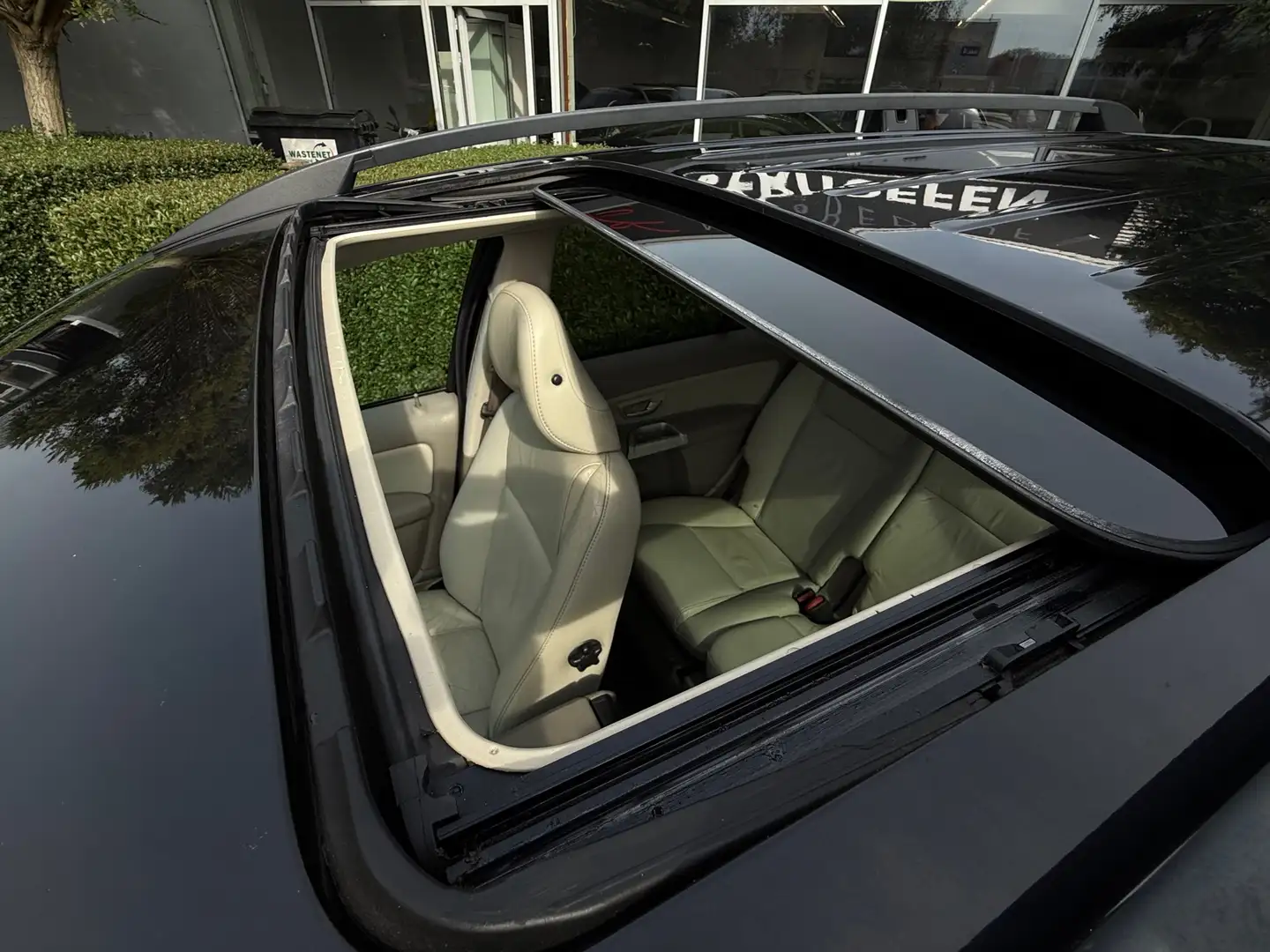 Volvo XC90 4.4 V8 Momentum 7P. - YOUNGTIMER - INCL BTW - AUTO Zwart - 2