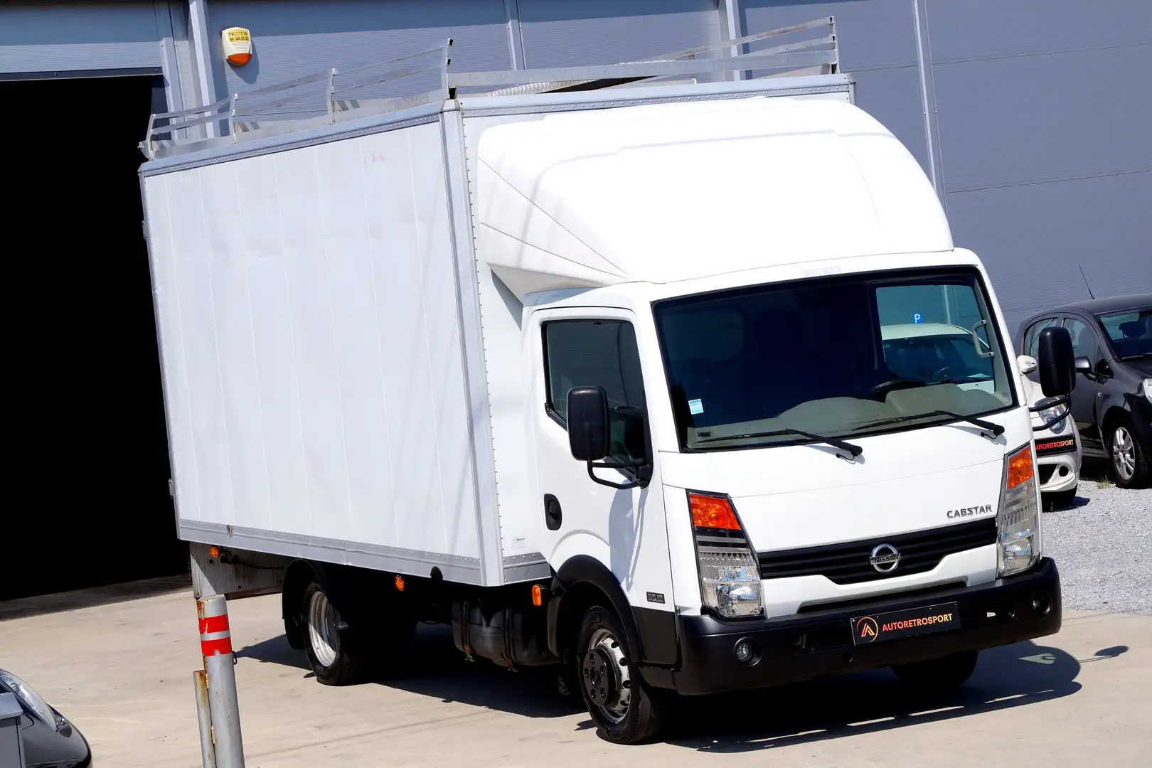 Nissan Cabstar 2.5 dCi Grand Volume _Carnet Complet _Garantie✅ Blanc - 2