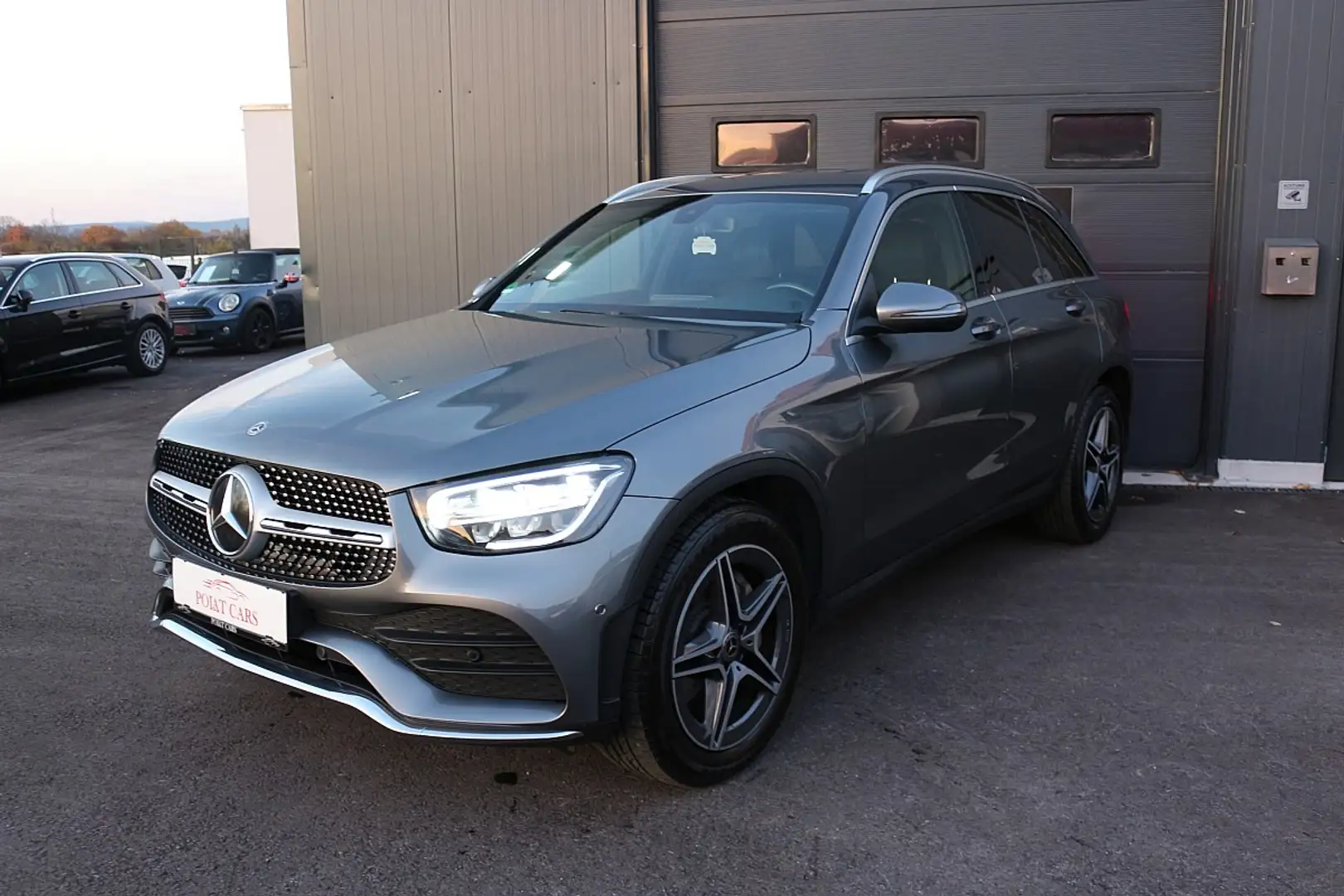 Mercedes-Benz GLC 200 d Aut. AMG Line *Erstbesitz* *Unfallfrei* Gris - 1