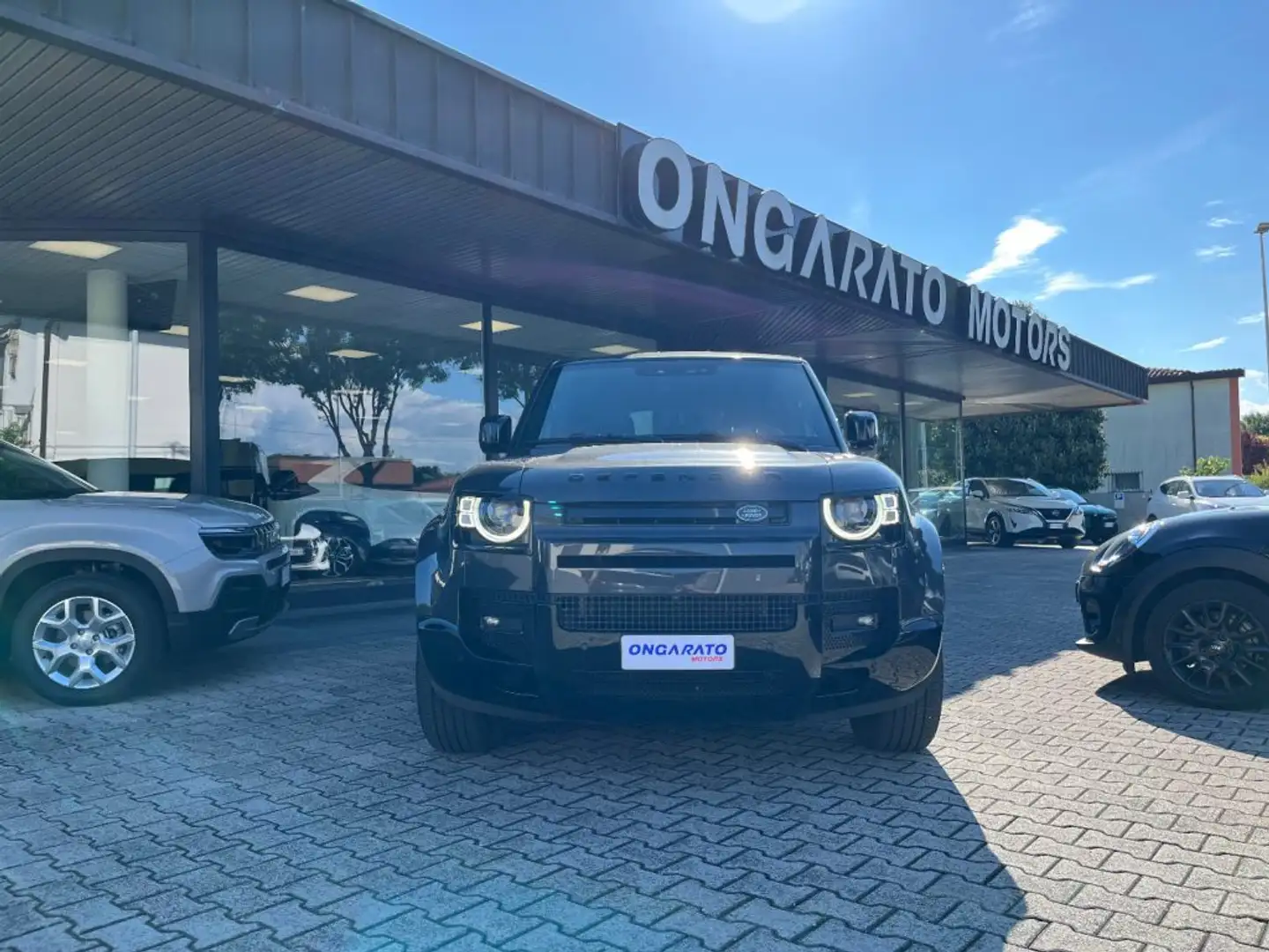 Land Rover Defender 110 3.0D I6 200 CV AWD Auto X Dynamic SE Grigio - 2