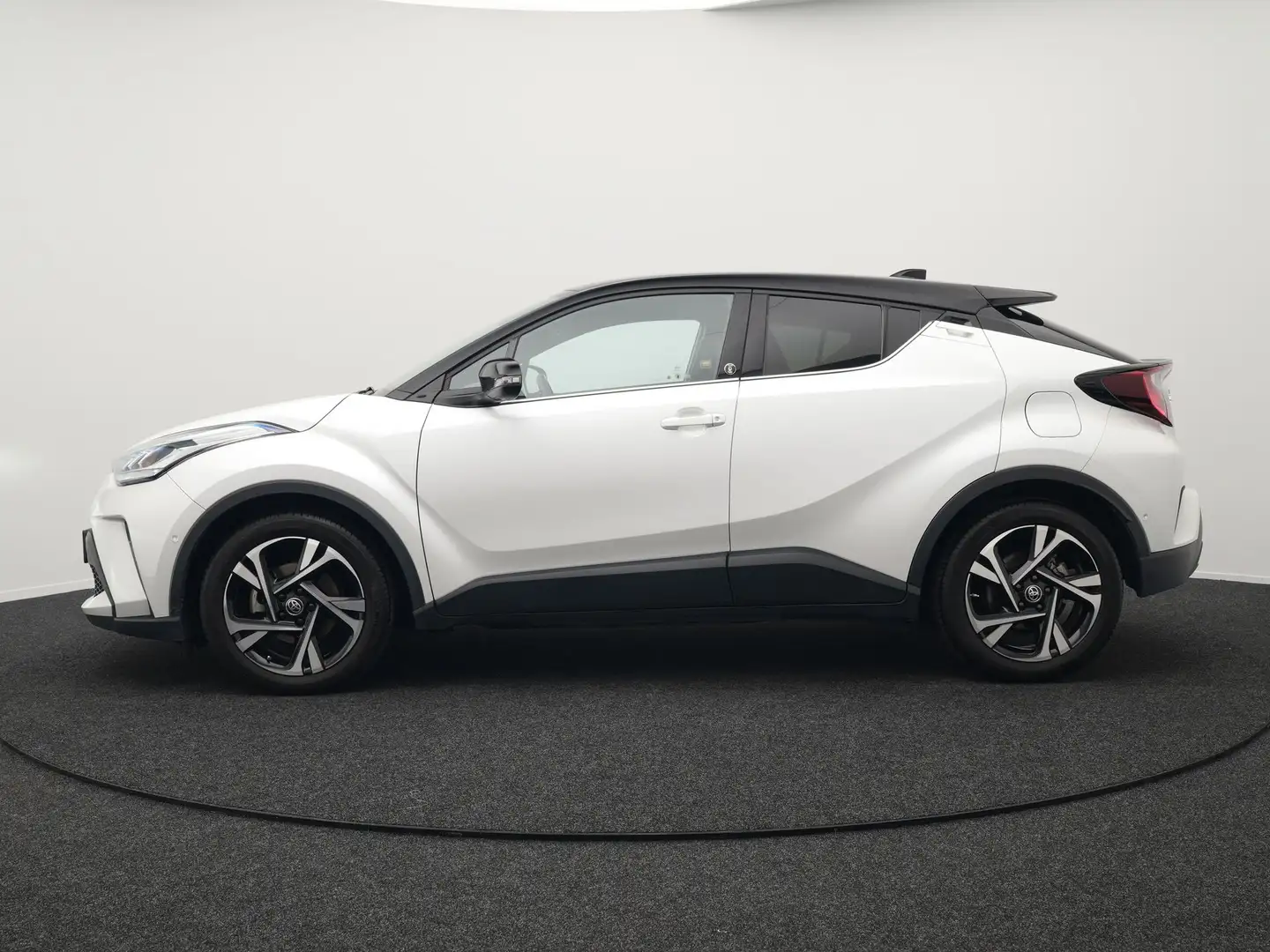 Toyota C-HR 2.0 Hybrid Style 184pk Dealer O.H. | Half Lederen Wit - 2