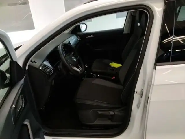 Volkswagen T-Cross view 6