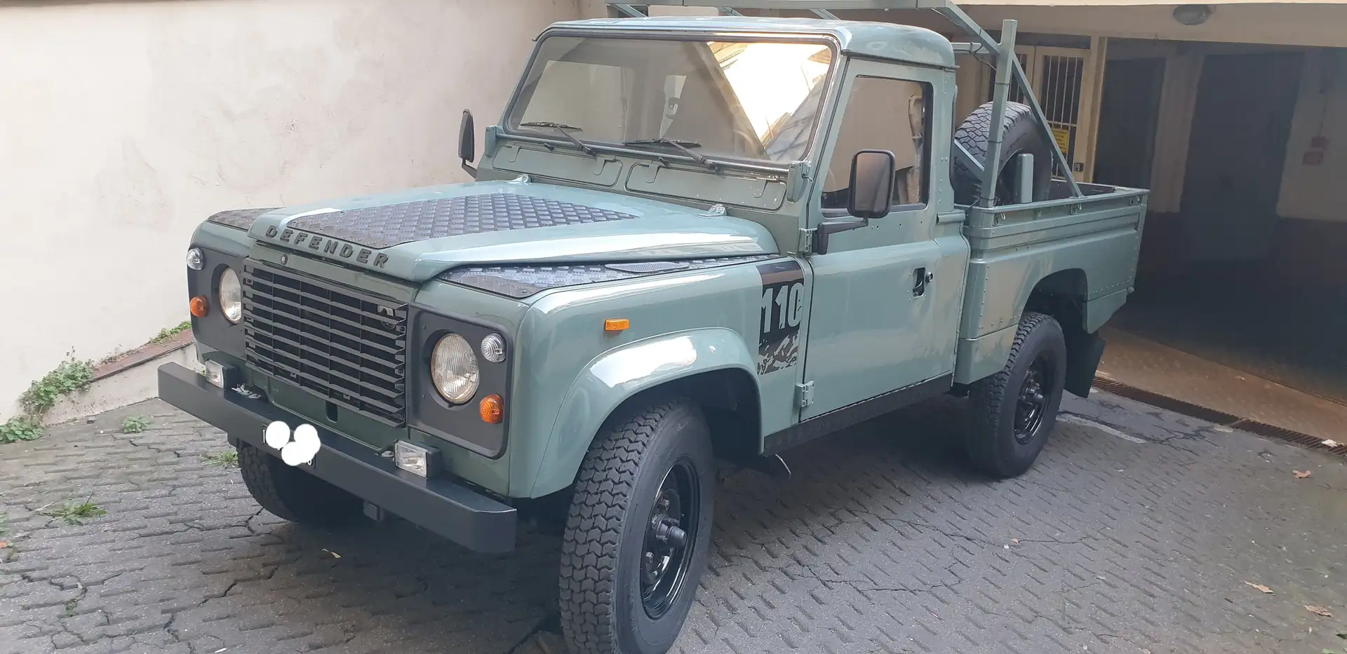 Land Rover Defender Pick up 110 diesel Groen - 1