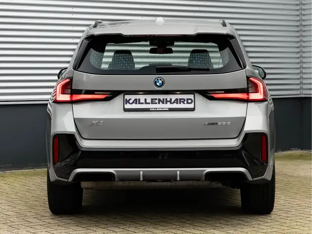 BMW X1 view 6