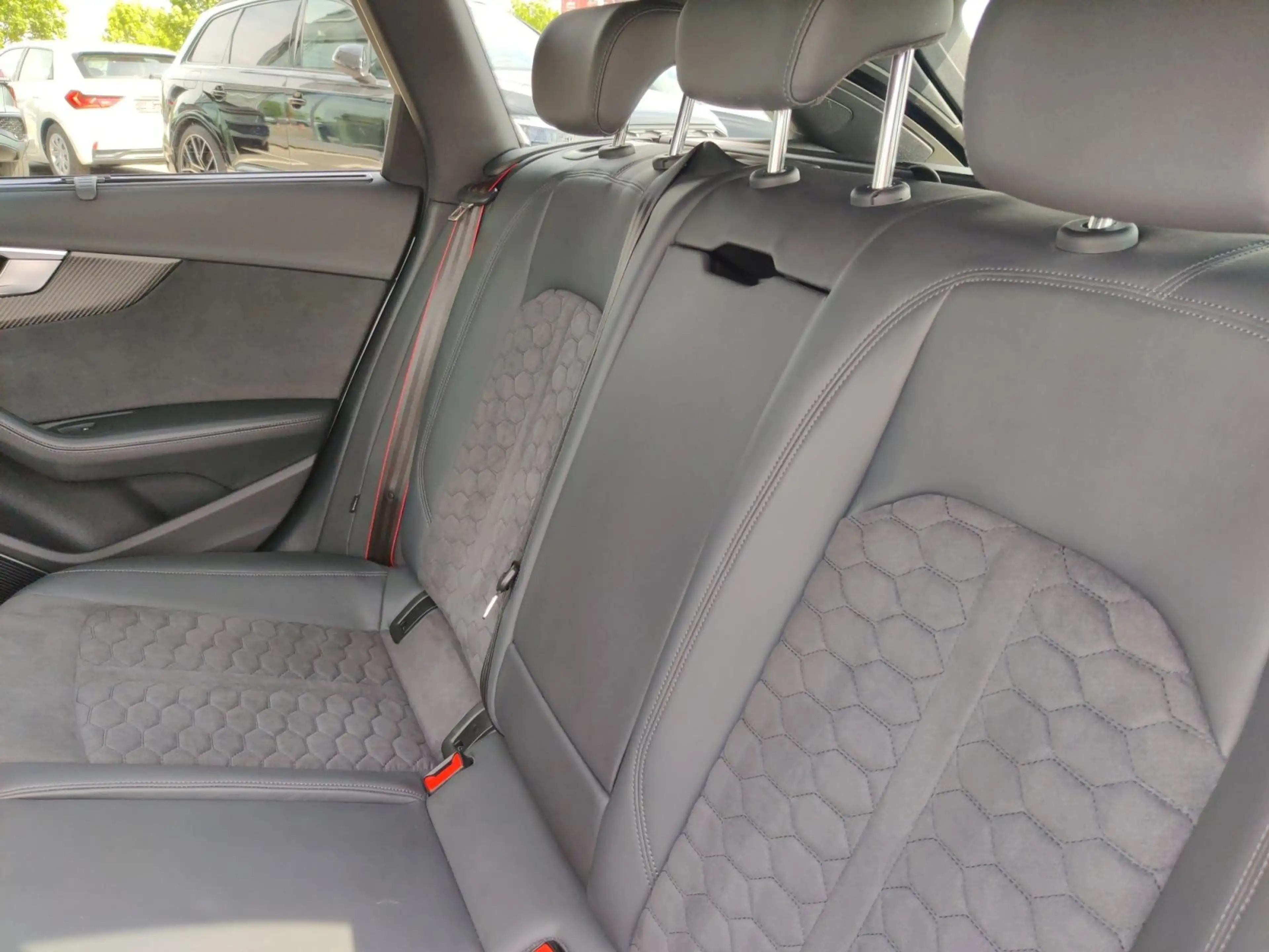 Audi RS4 2.9 TFSI q. Tiptr. competition, Matri — photo 13