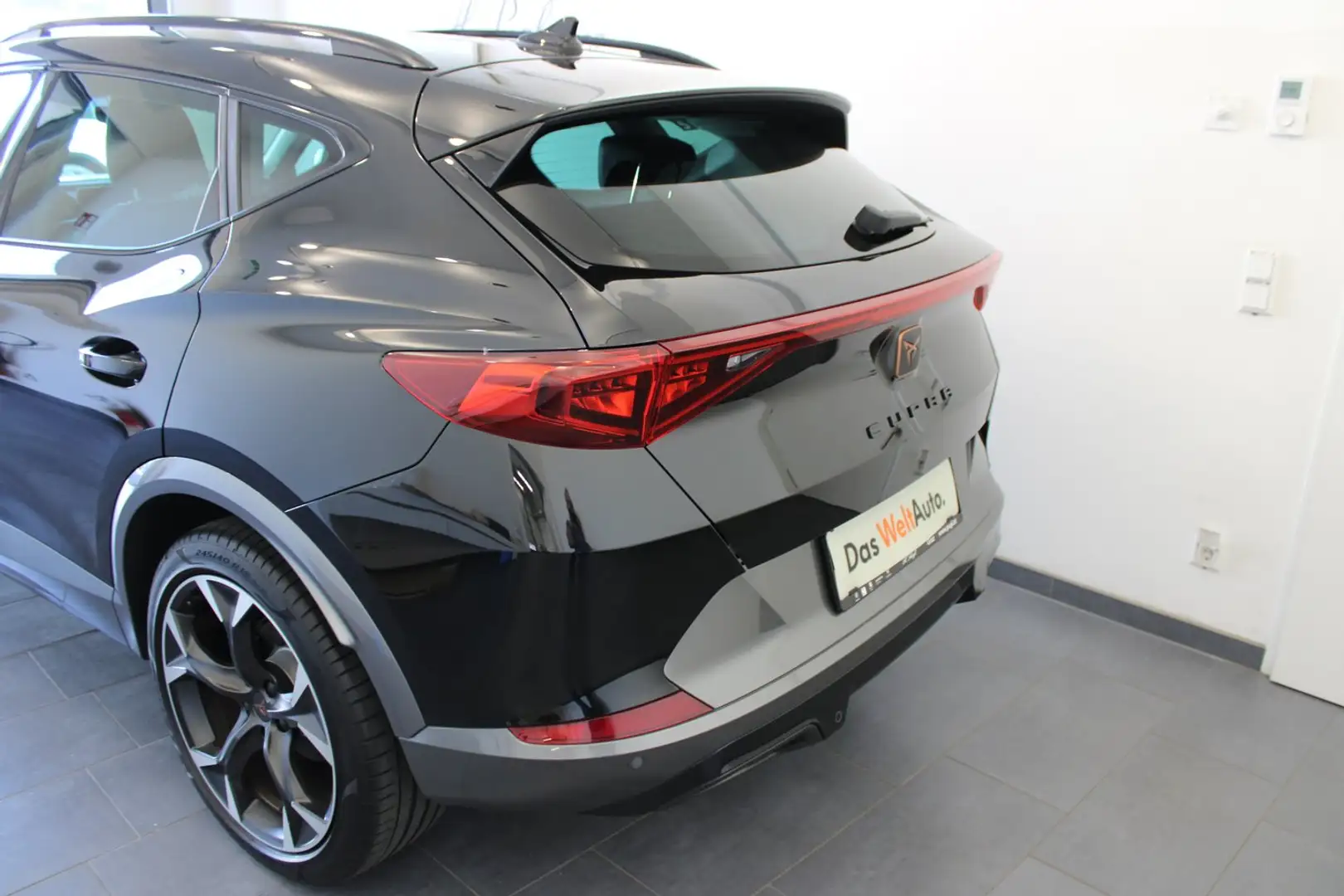 CUPRA Formentor Alpha 1.5 TSI 150 PS ACT Schwarz - 2