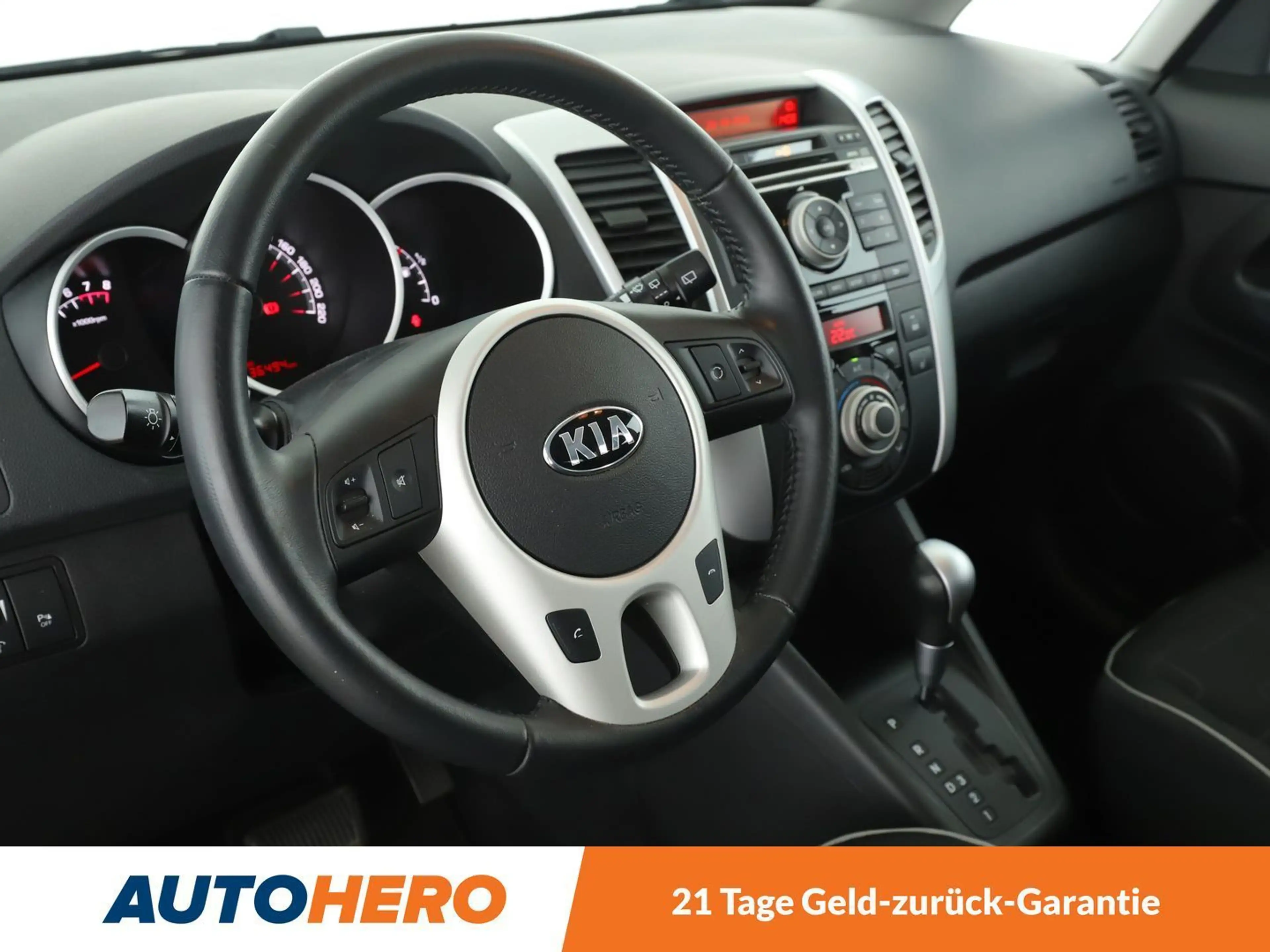 Kia Venga 1.6 FIFA World Cup Edition Aut*PDC*SHZ*ALU*KLIMA* — photo 10