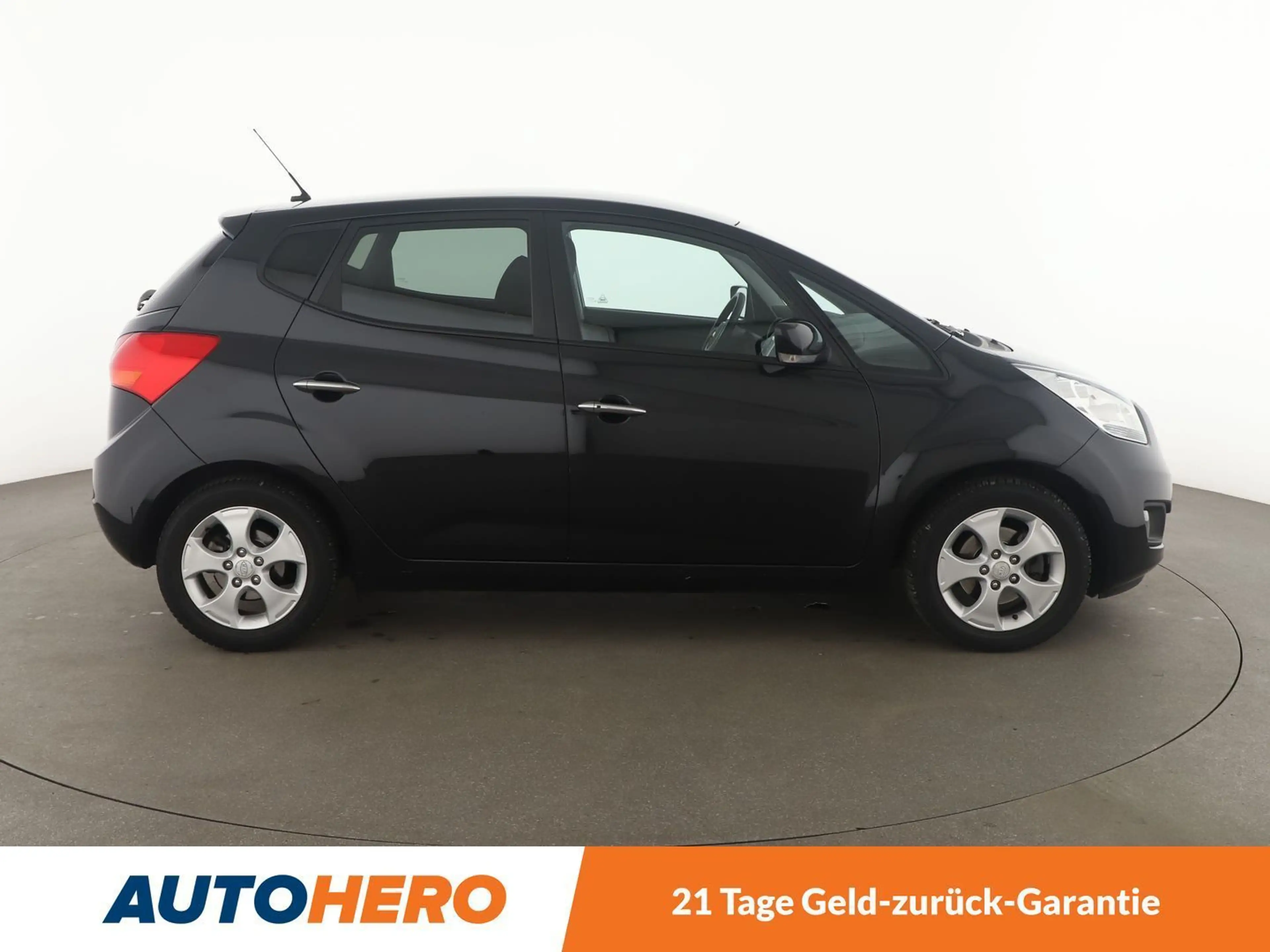 Kia Venga 1.6 FIFA World Cup Edition Aut*PDC*SHZ*ALU*KLIMA* — photo 7