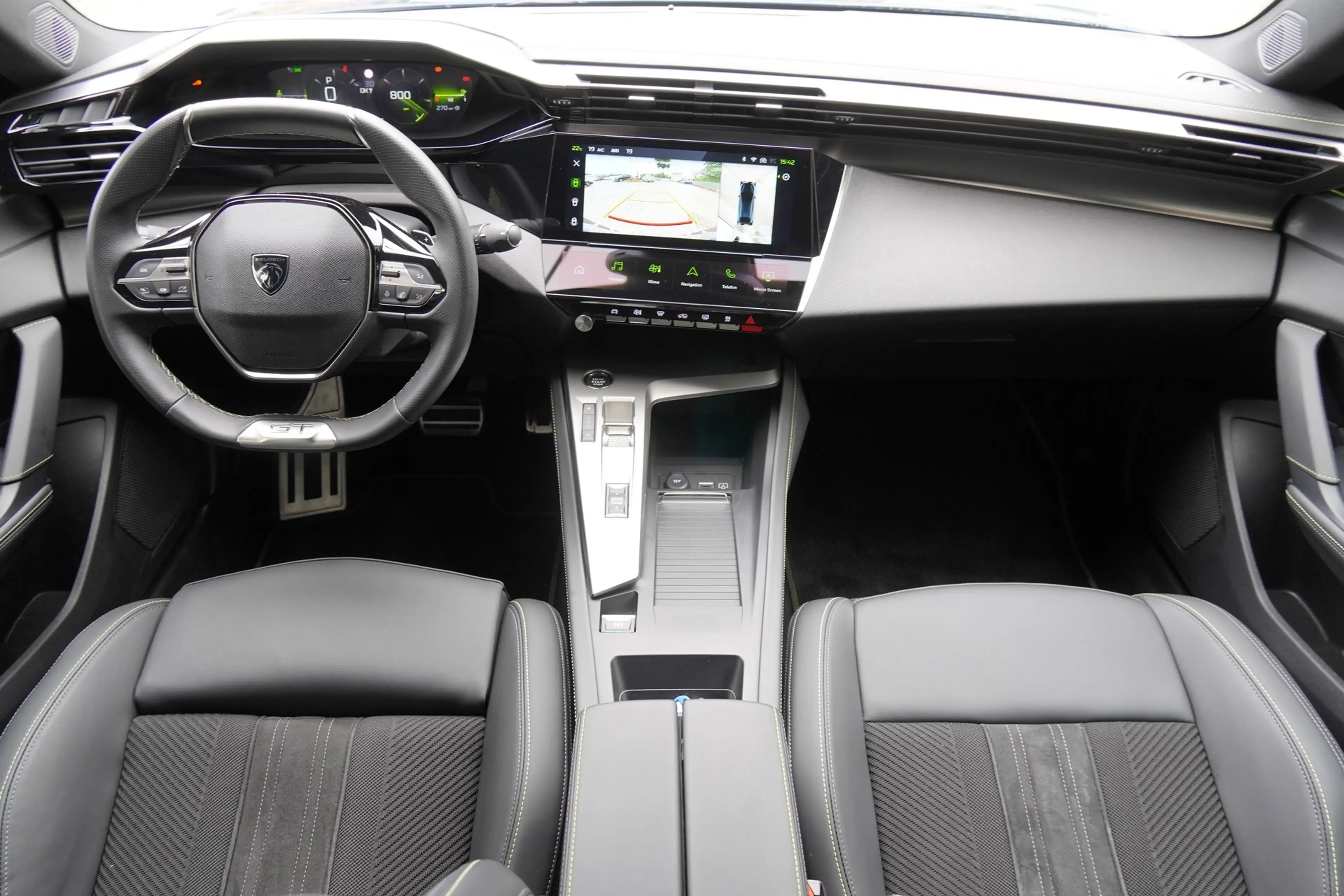 Peugeot 408 1.2 GT-Line LED Klimaaut. 360° Memory — photo 11
