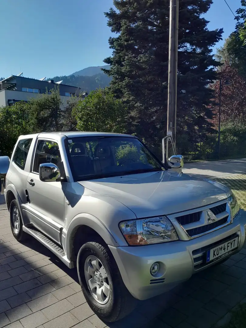 Mitsubishi Pajero Pajero GLS 3,2 DI-D TD Aut. GLS Grau - 1