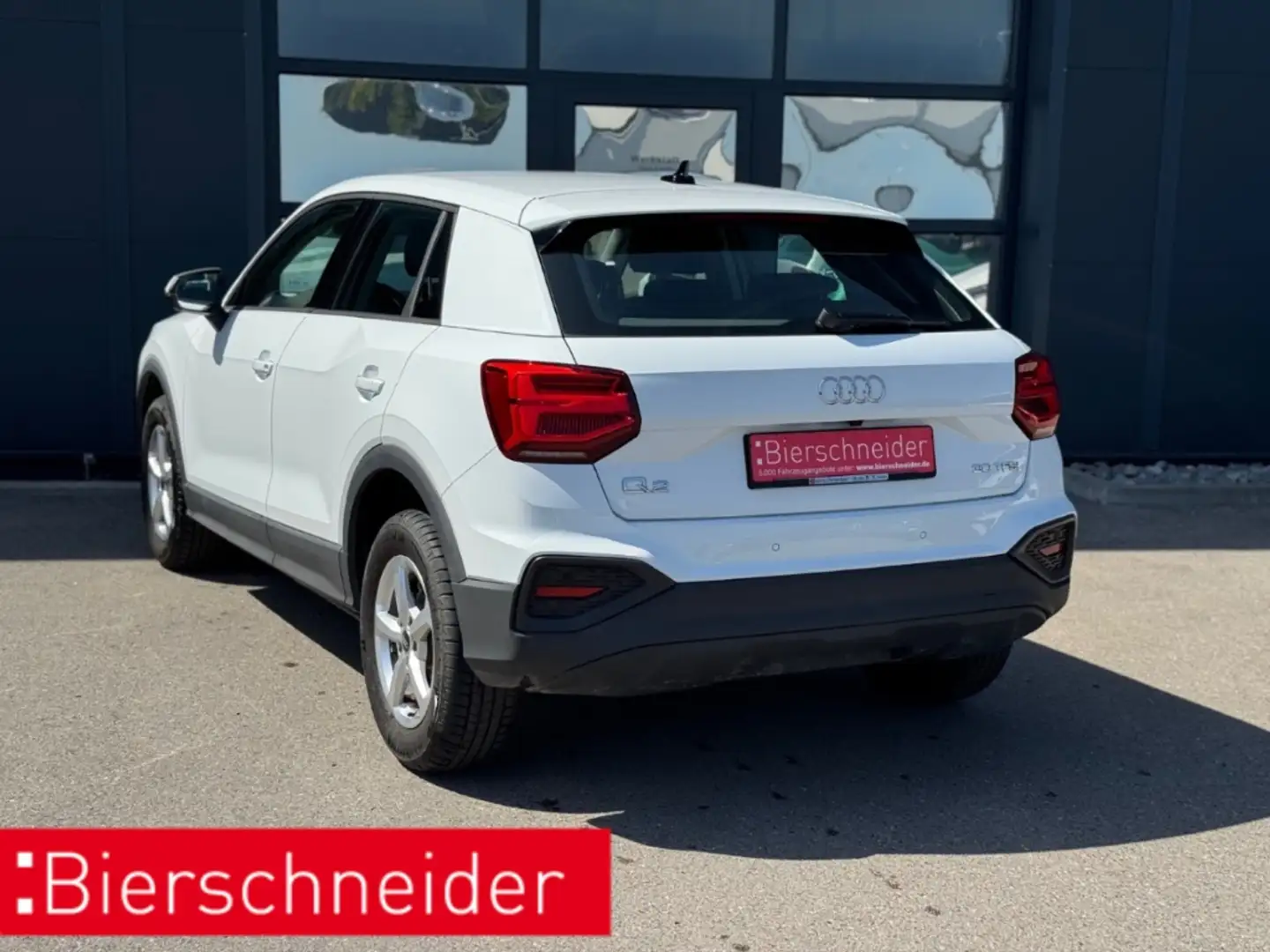 Audi Q2 30 TFSI LED 17 5-J-GAR KLIMA KEYLESS PDC Wit - 2