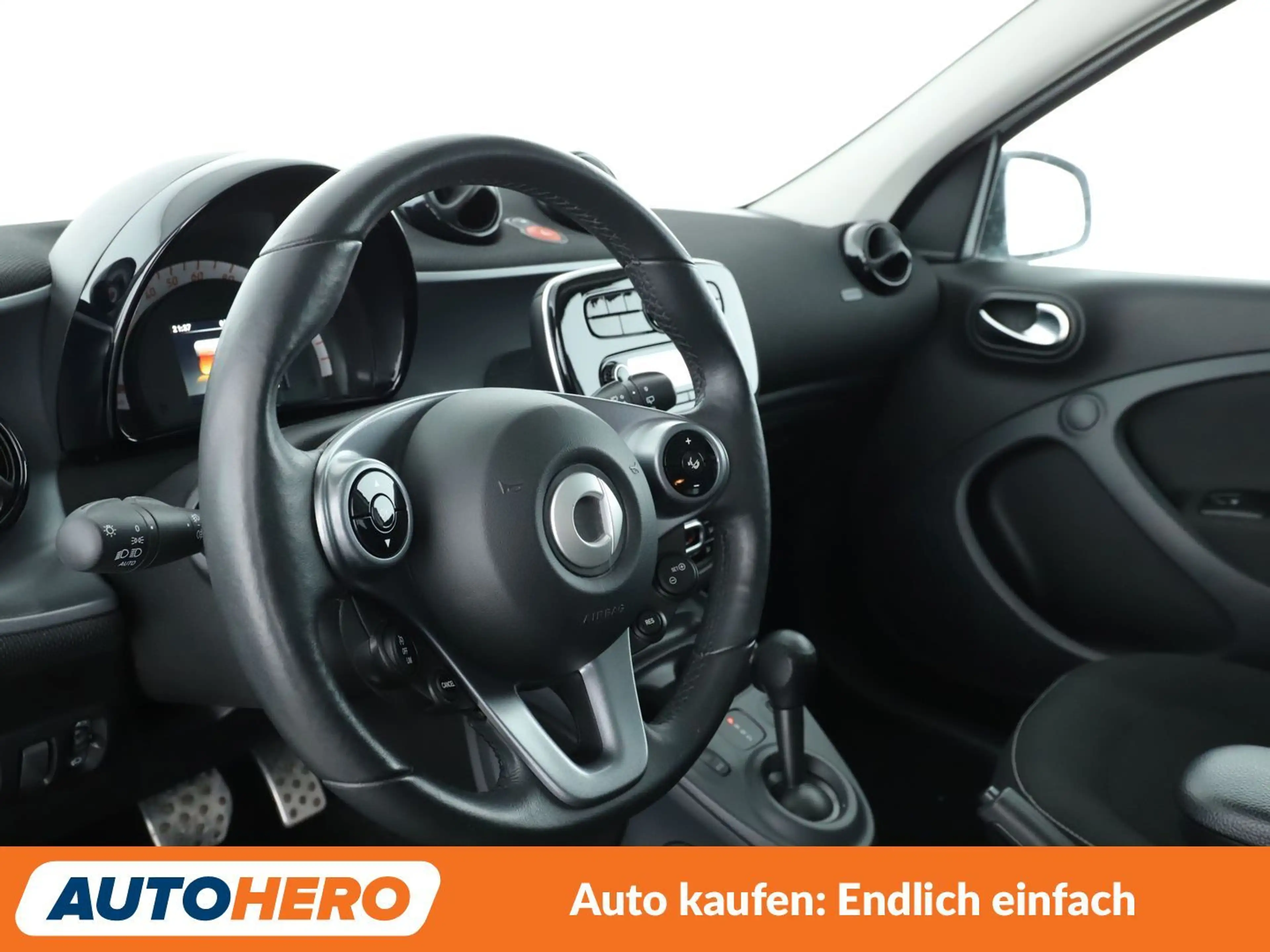 smart forFour electric drive 60 kW passion Aut.*TEMPO*SHZ*KLIMA* — photo 11