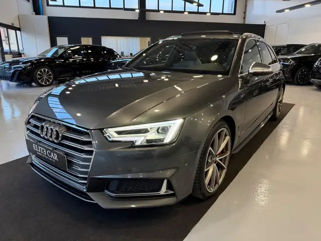 Audi S4