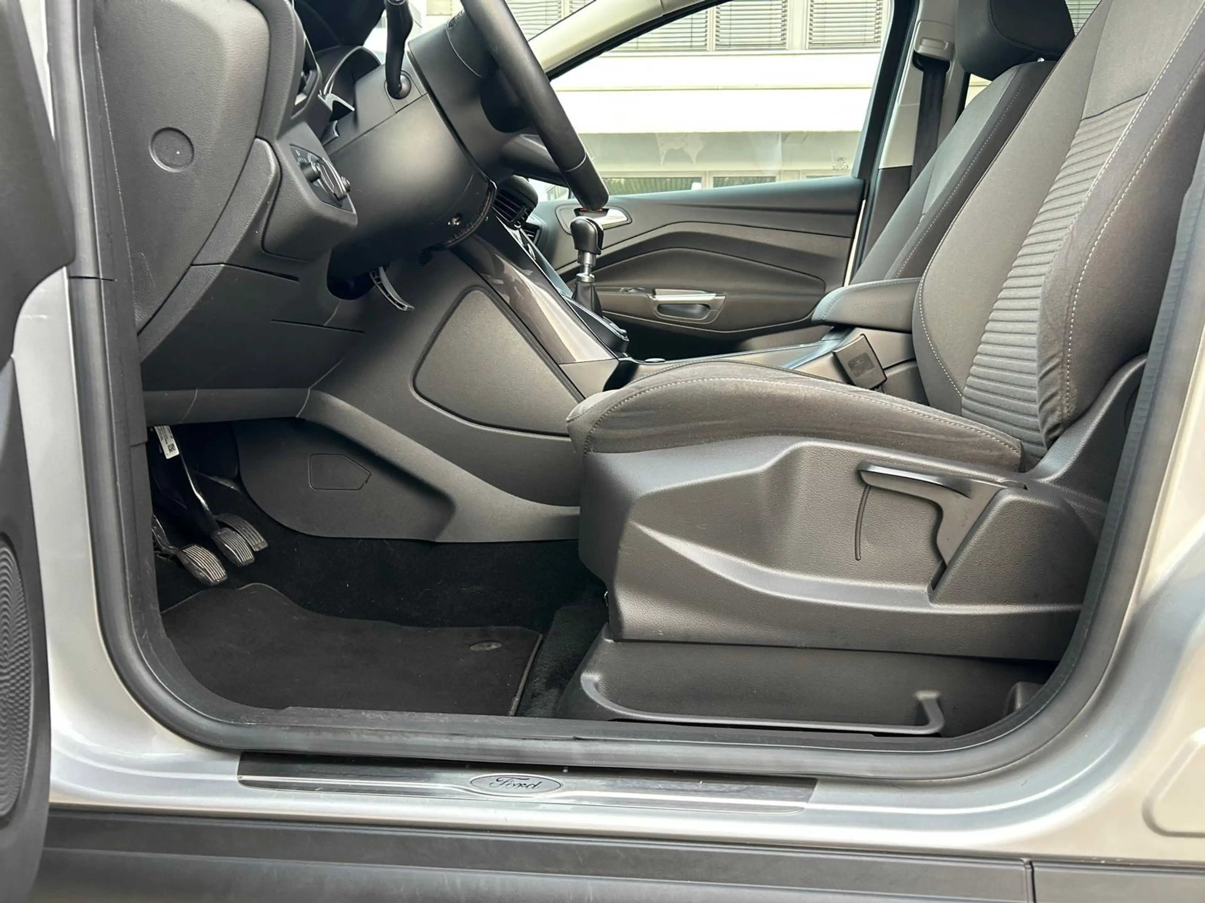 Ford C-Max 1.0 EcoBoost KAT — photo 8
