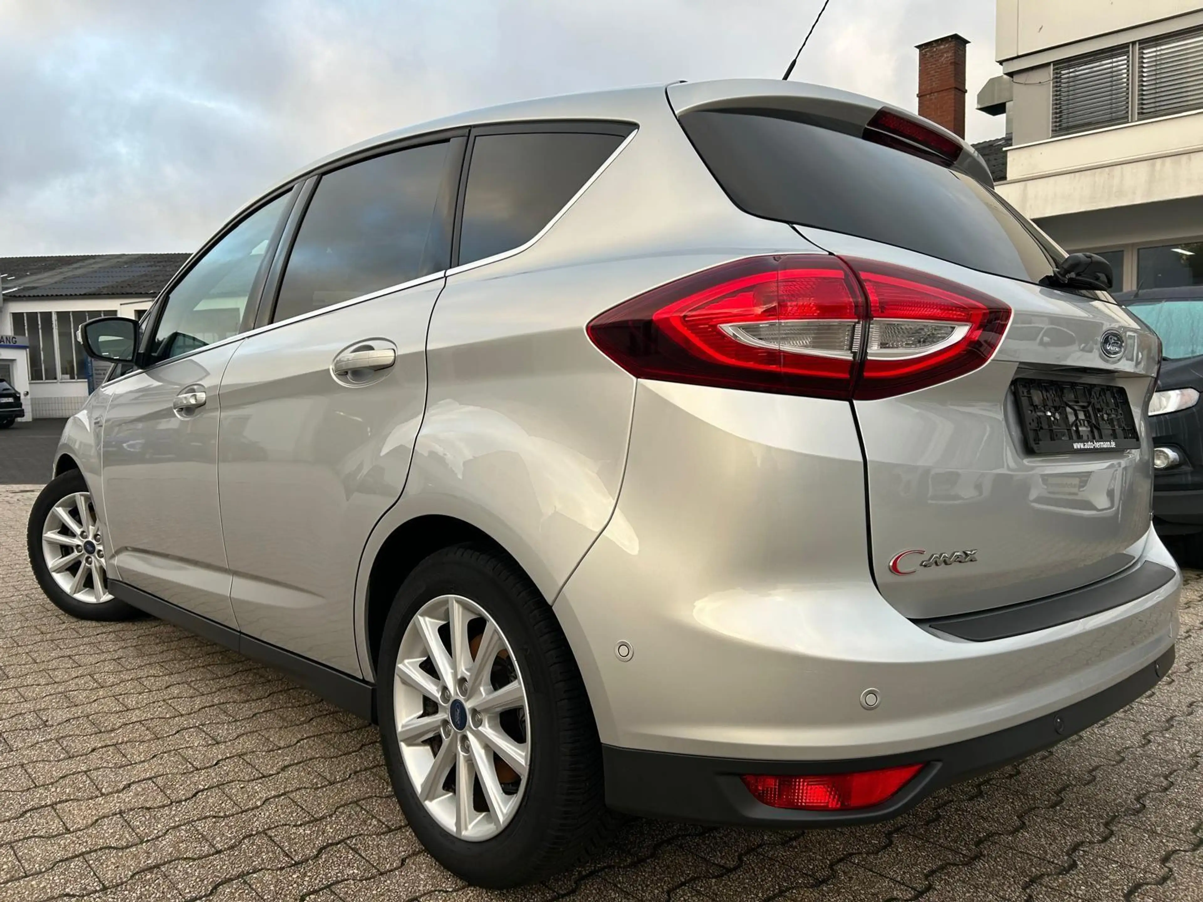 Ford C-Max 1.0 EcoBoost KAT — photo 6