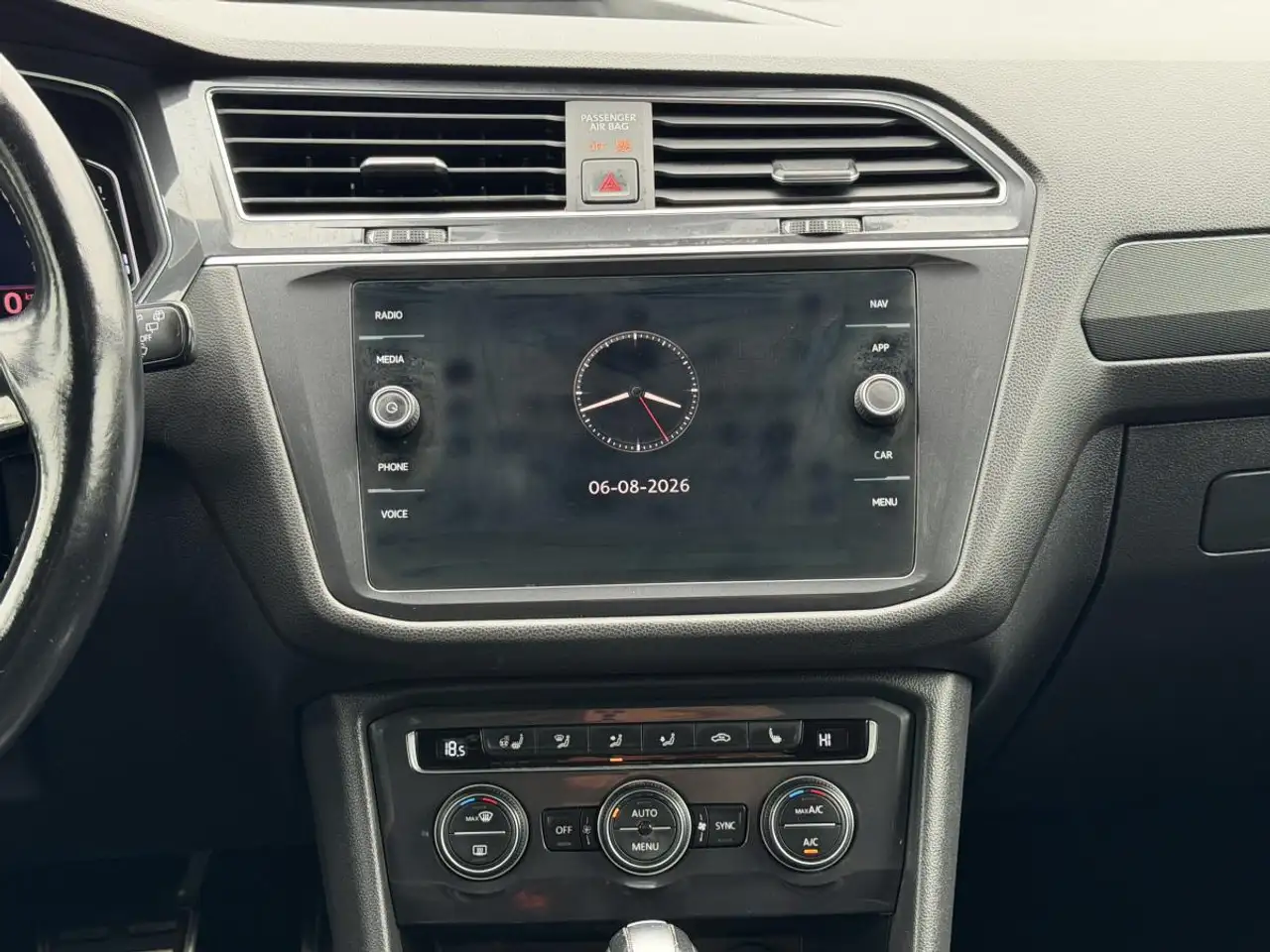 Volkswagen Tiguan снимка Volkswagen Tiguan