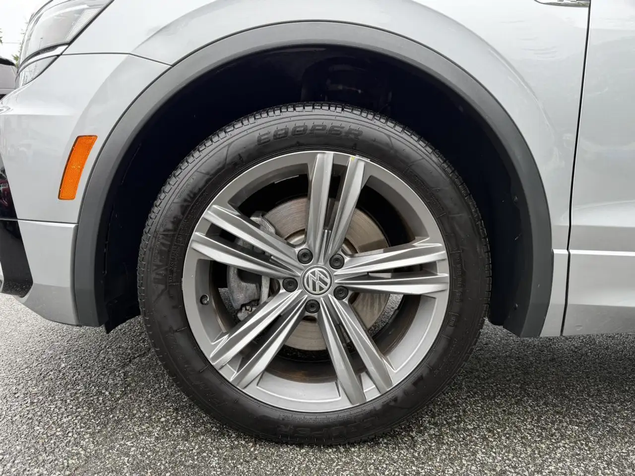 Volkswagen Tiguan снимка Volkswagen Tiguan