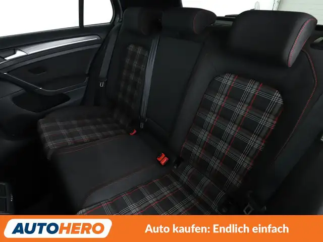 Volkswagen Golf view 14