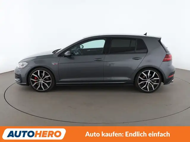 Volkswagen Golf view 3