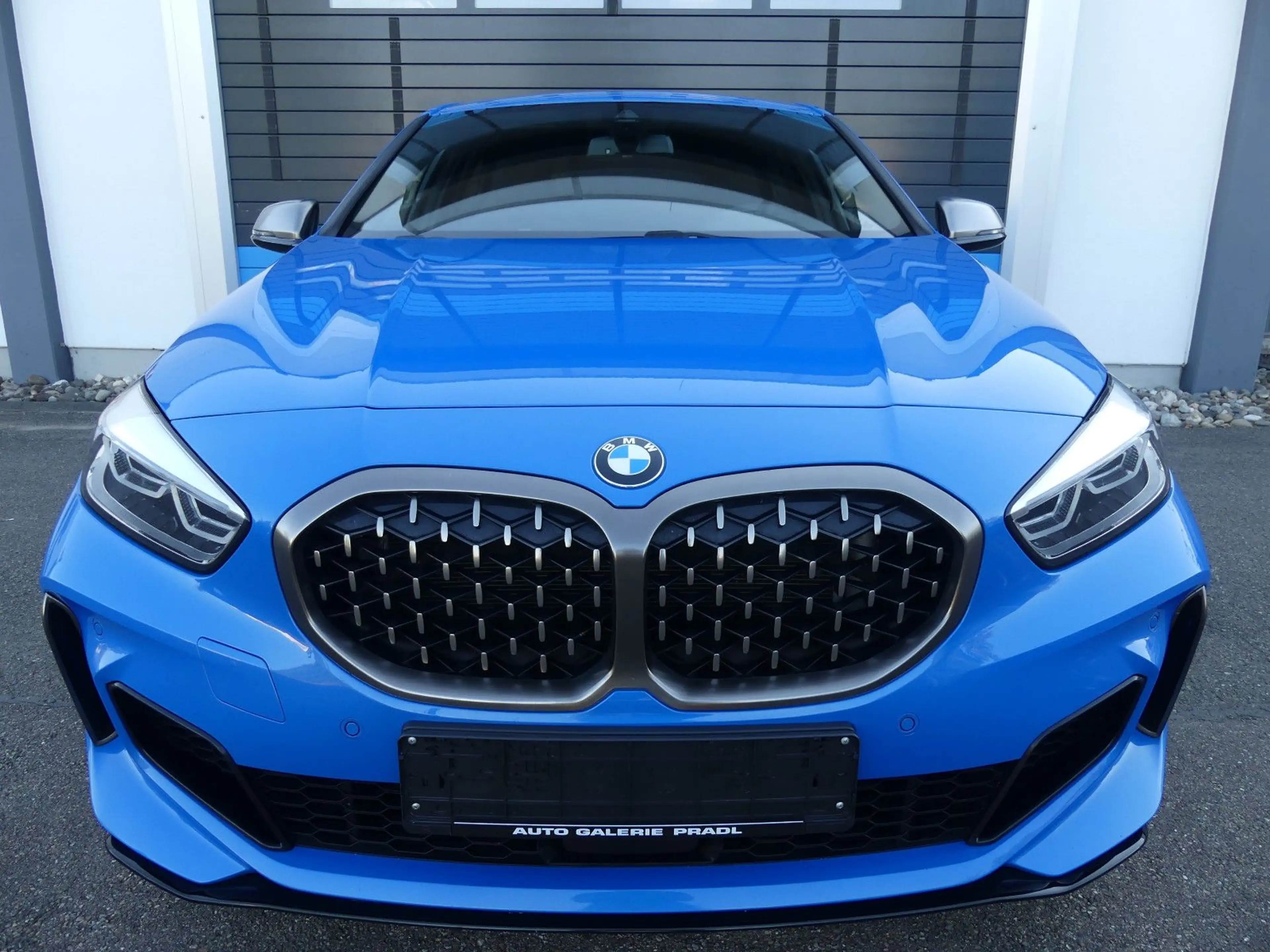 BMW 135 M135 i xDrive M Sitze/Pano/Virtual/HuD/Keyless — photo 2