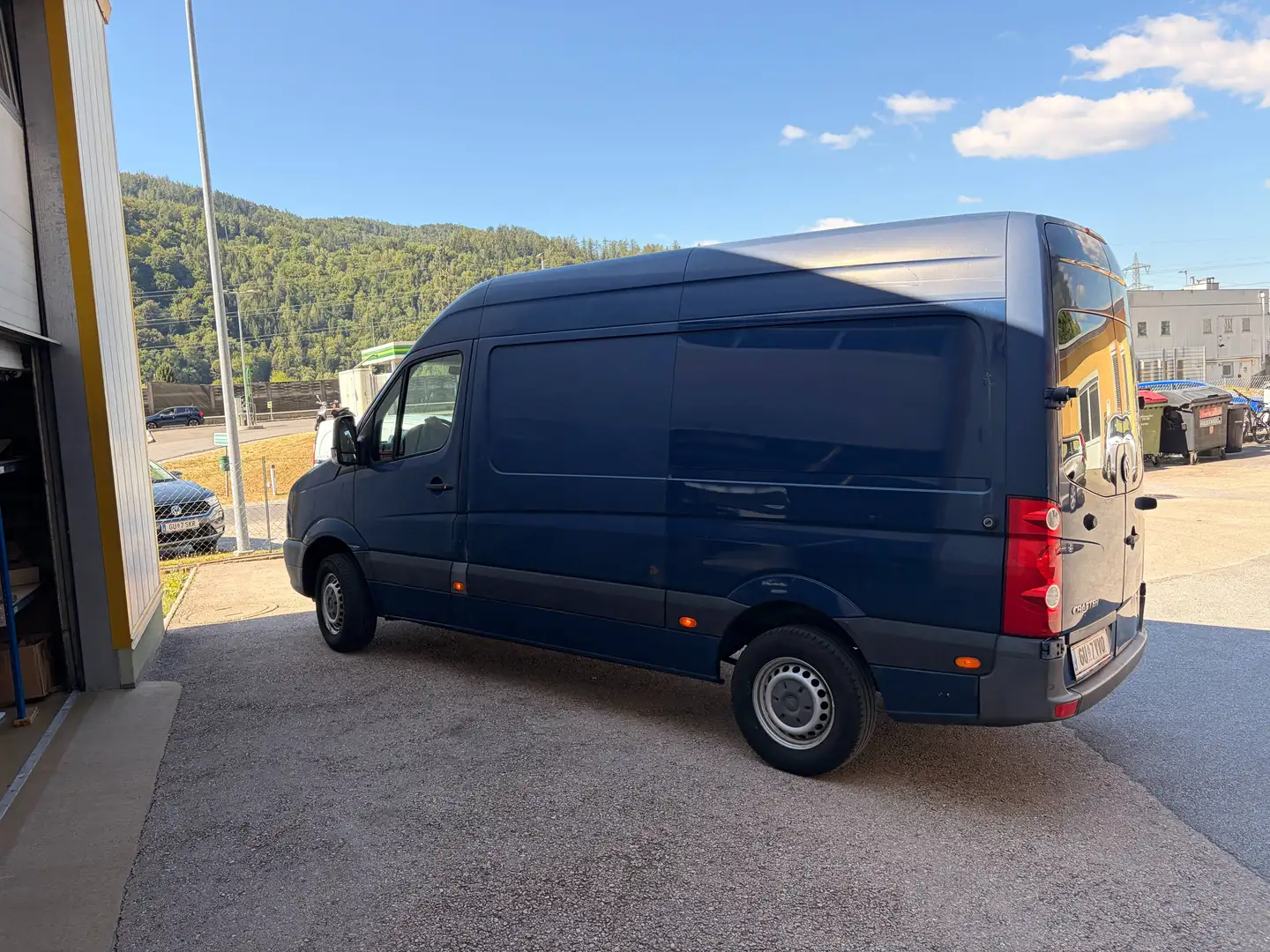 Volkswagen Crafter Crafter 35 HR-Kombi Edition MR TDI Edition Blau - 2