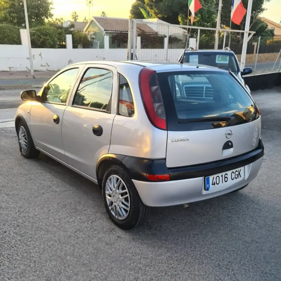 Opel Corsa 1.2 16v Enjoy Grijs - 2