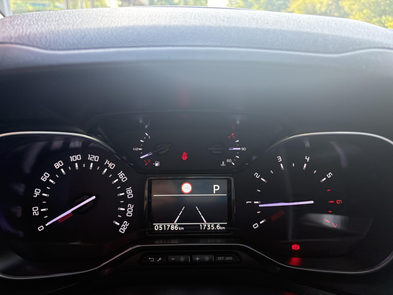 Citroen Berlingo 1.2 PureTech Live 7p. automaat — photo 31