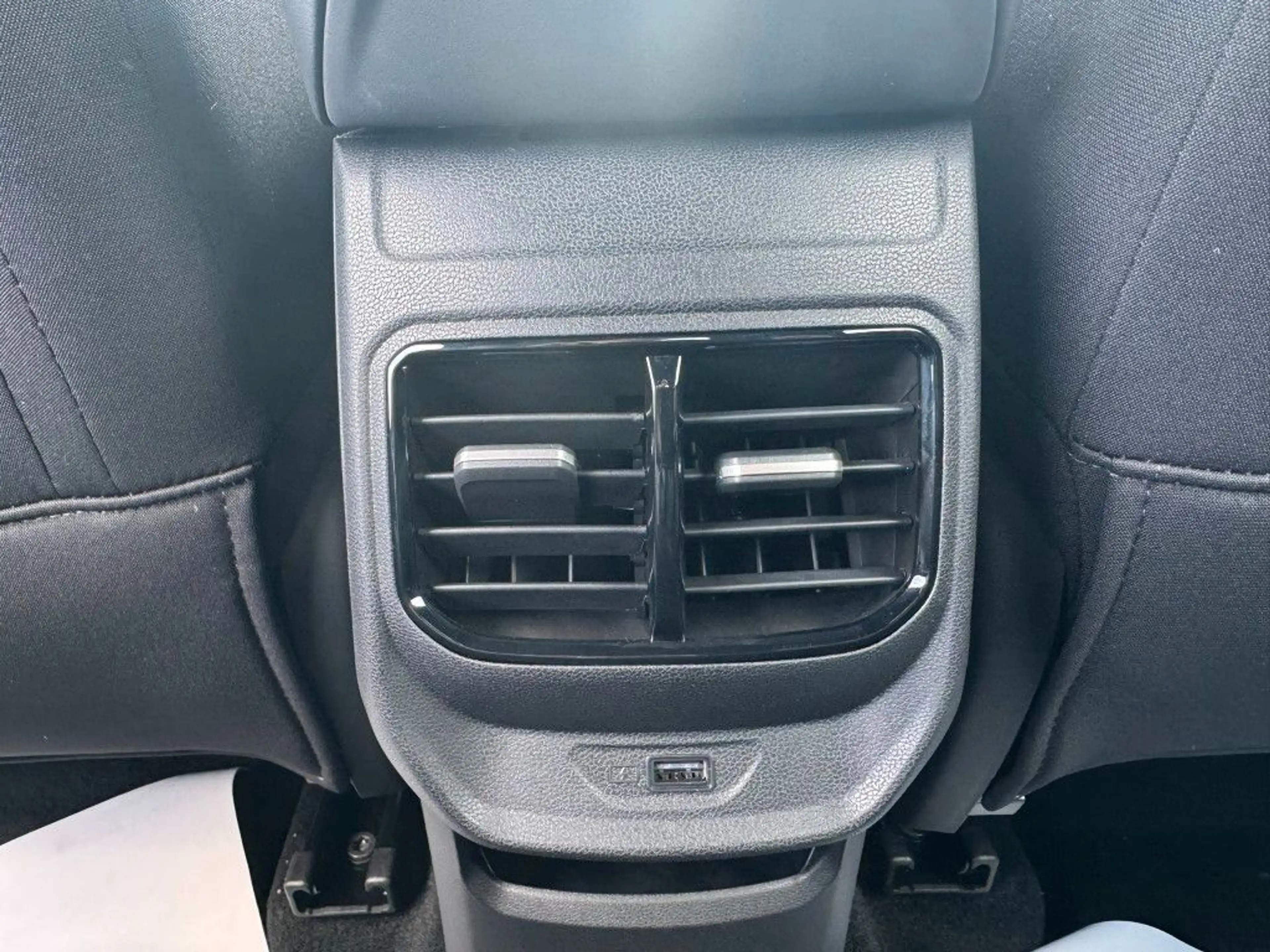 MG MG3 1,5 Hybrid + Comfort Automatik/NAVI/Kamera — photo 22