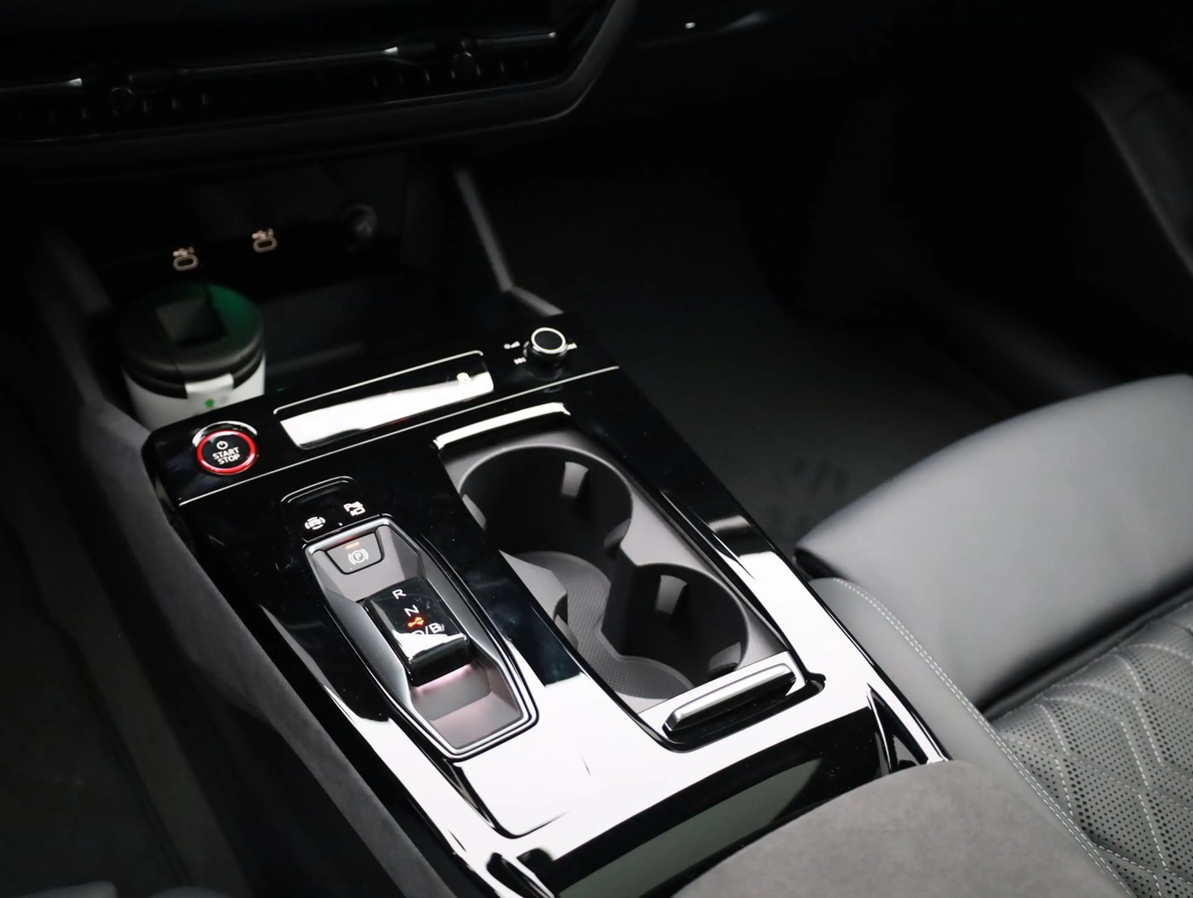 Audi S6 e-tron e-tron — photo 15