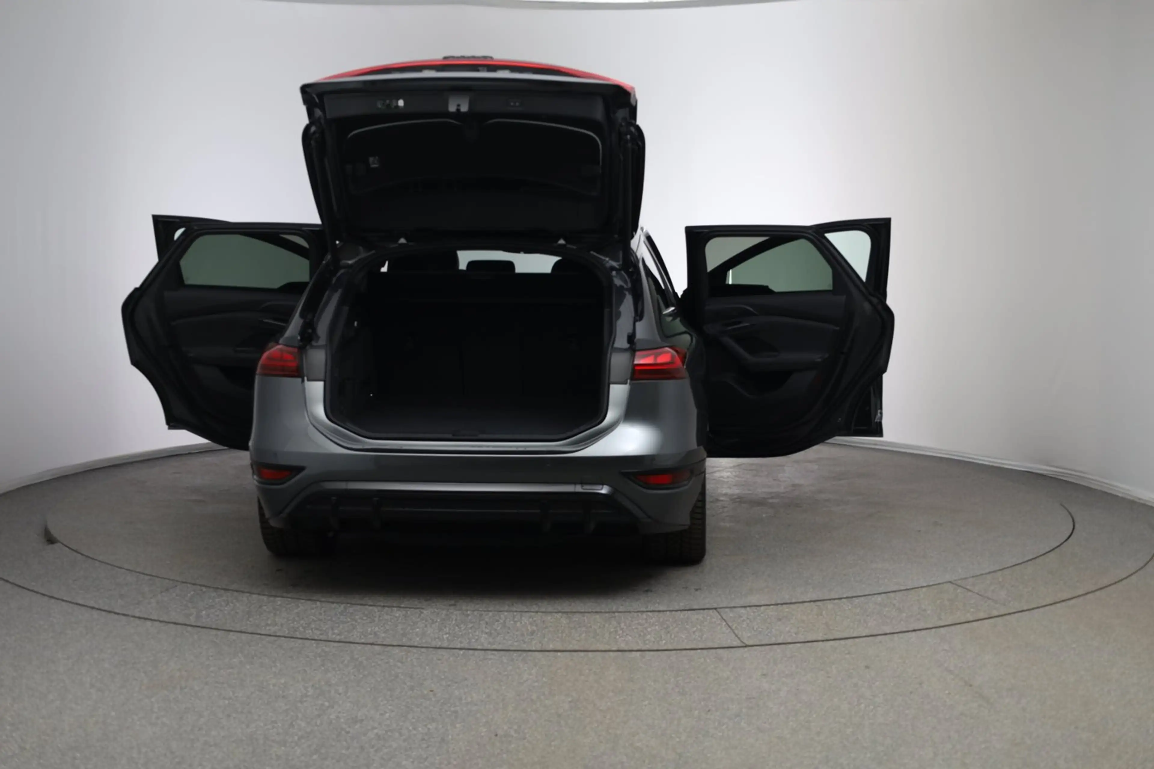 Audi S6 e-tron e-tron — photo 5
