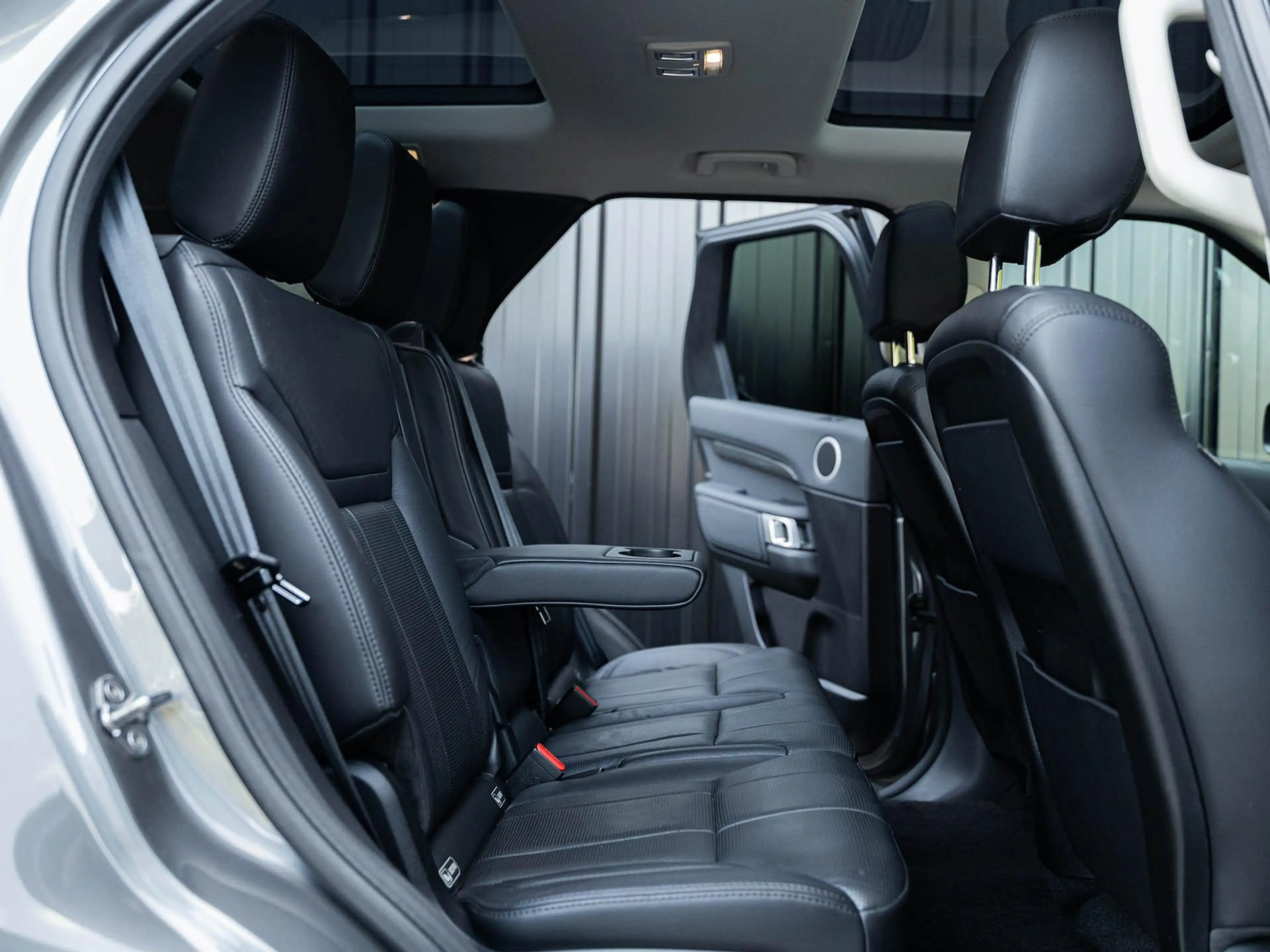 Land Rover Discovery 3.0 Td6 HSE 7p. | Panoramadak | Meridian Sound | C — photo 25