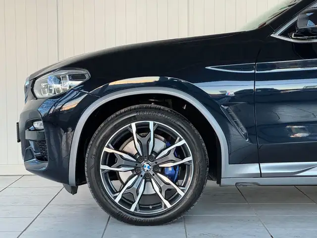 BMW X4 view 6