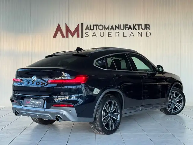 BMW X4 view 8