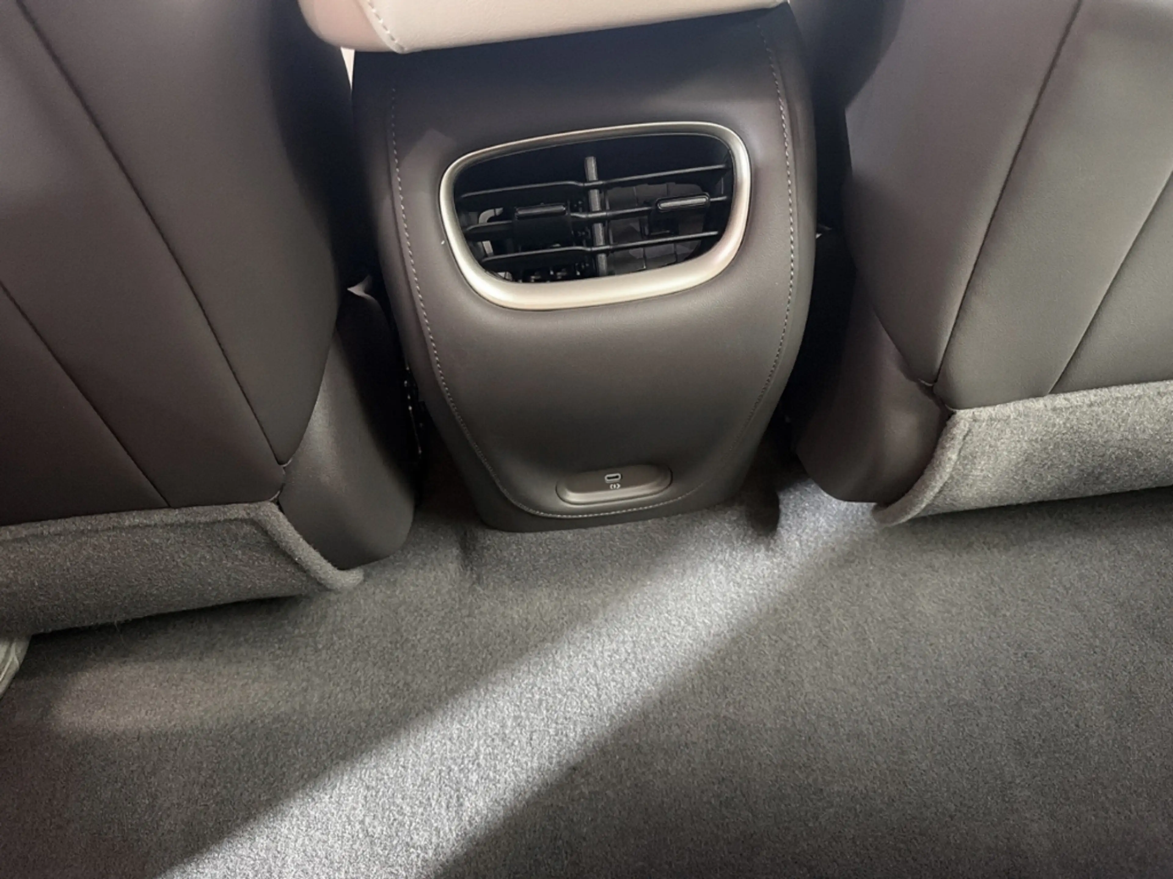 MG 100 kWh Premium *17 Min. Ladezeit* *Allradlenkung* — photo 15