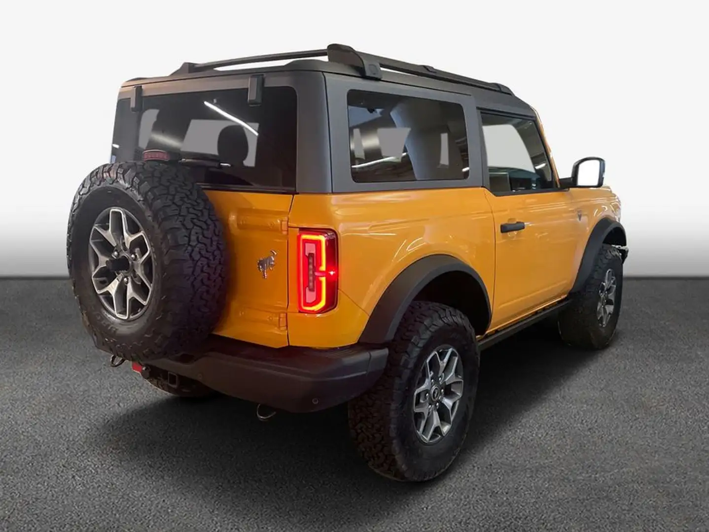 Ford Bronco 2,3 T Badlands SUV 2 door High Package AHK Orange - 2