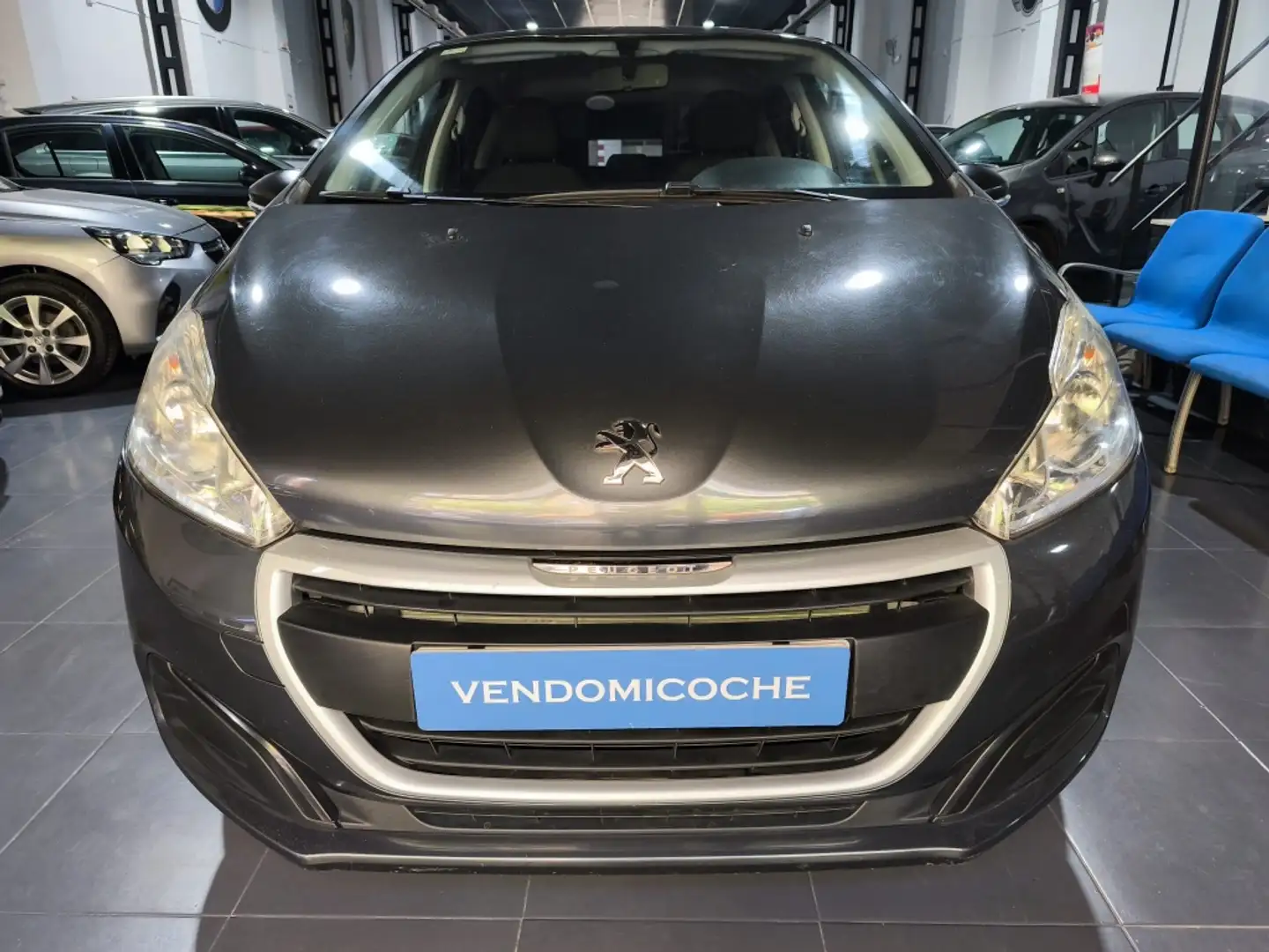 Peugeot 208 1.2 PureTech Access 82 Gris - 1