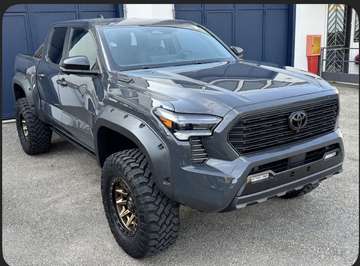 2.4 i- Force 4wd Limited Hybrid NEW