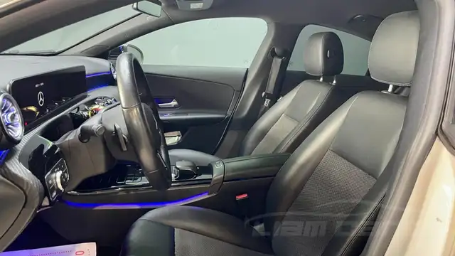 Mercedes-Benz CLA view 9