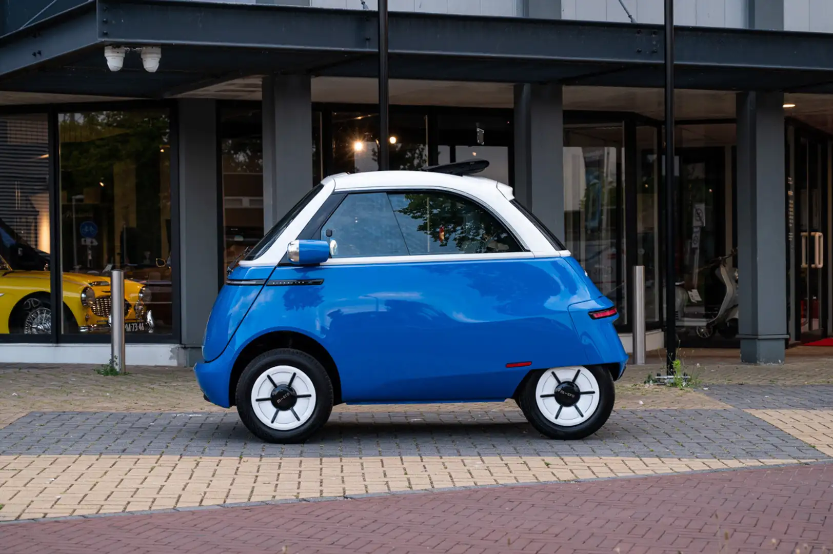 Micro Microlino L7 - 90km/u - 177km range Синій - 2