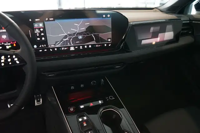 Audi A6 Avant view 14