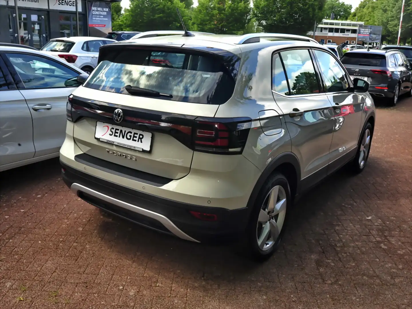 Volkswagen T-Cross 1.0 TSi Style Navi LED PDC Sitzheizung Gris - 2