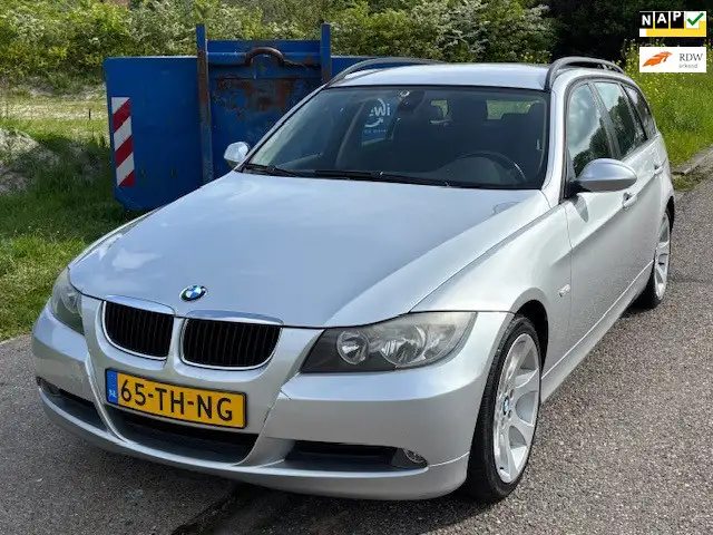 BMW 318 3-serie Touring 318i High Executive ECC Audio/CD E