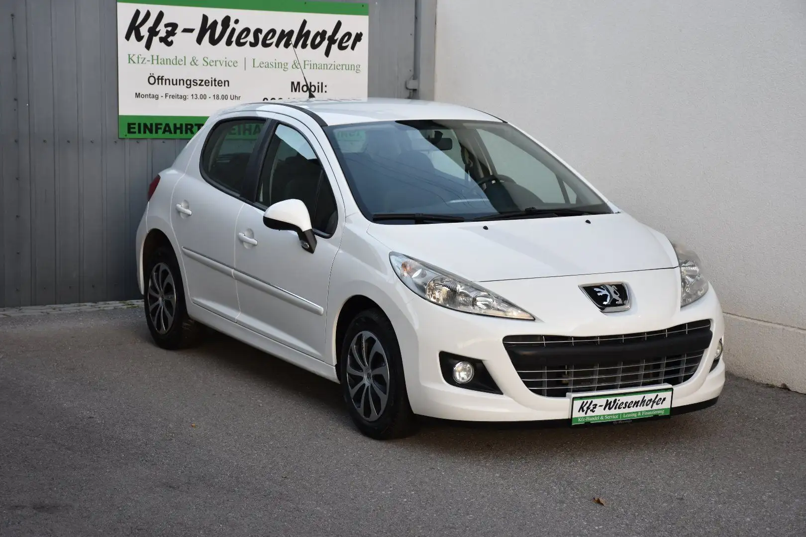 Peugeot 207 1.4 Husky / Günstiger Gebrauchtwagen / Pickerl Ne Weiß - 1