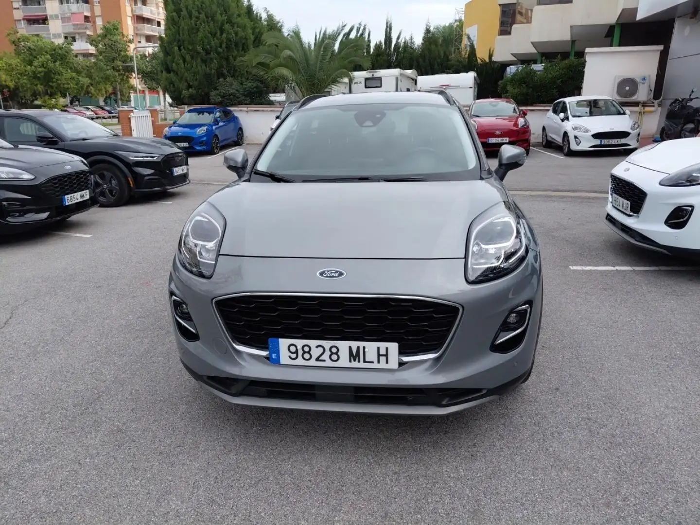 Ford Puma 1.0 EcoBoost MHEV Titanium Aut. 125 Plateado - 2